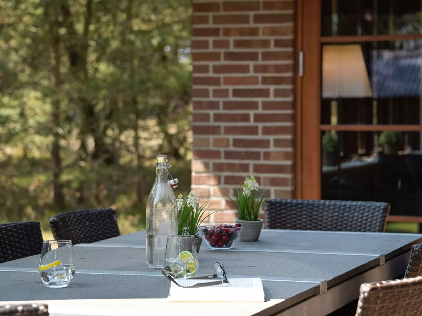 "Satzur" - 800m from the sea-Buiten