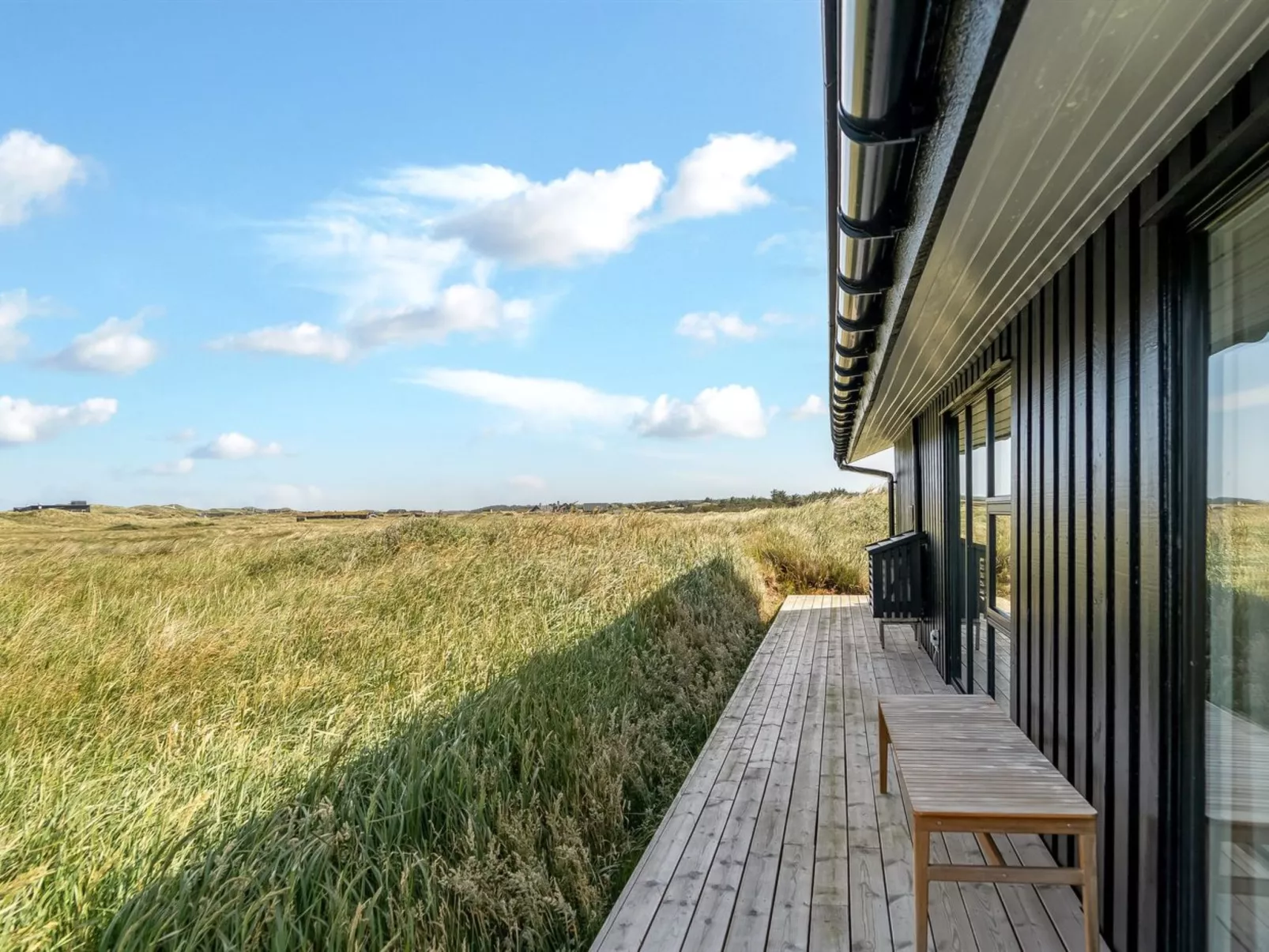 "Aatu" - 360m from the sea-Buiten