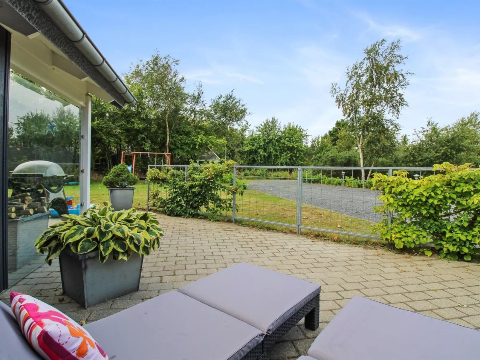 "Ulrikke" - 12km from the sea-Buiten