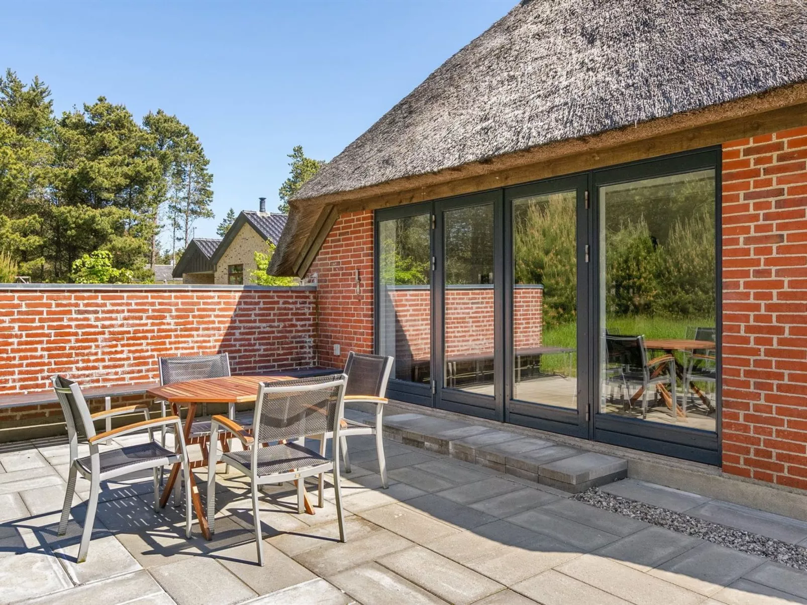 "Annetin" - 850m from the sea-Buiten