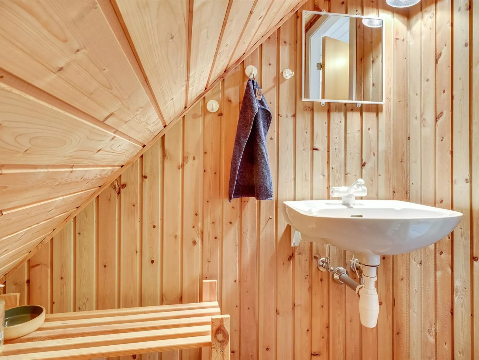 "Inra" - 400m from the sea-Binnen