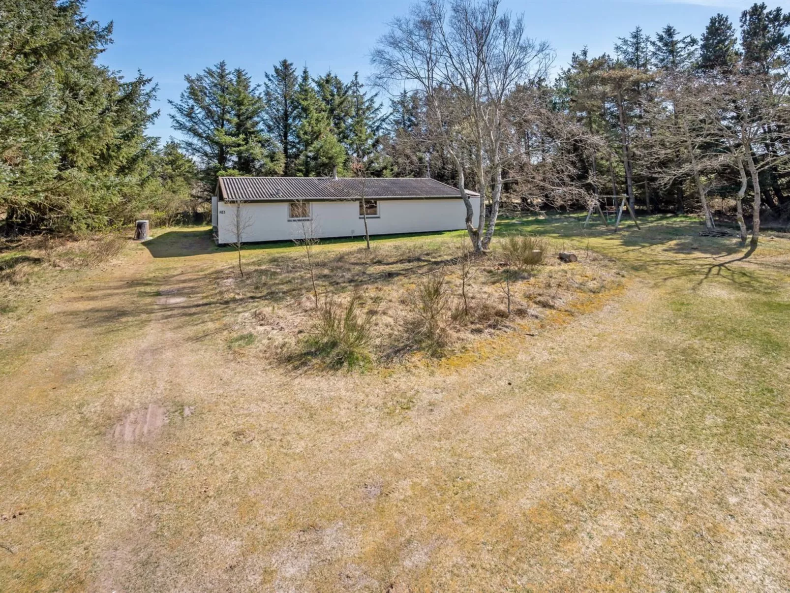 "Agna" - 700m to the fjord-Buiten