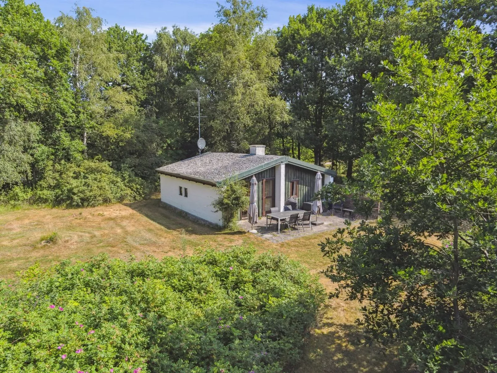 "Matta" - 800m from the sea-Buiten