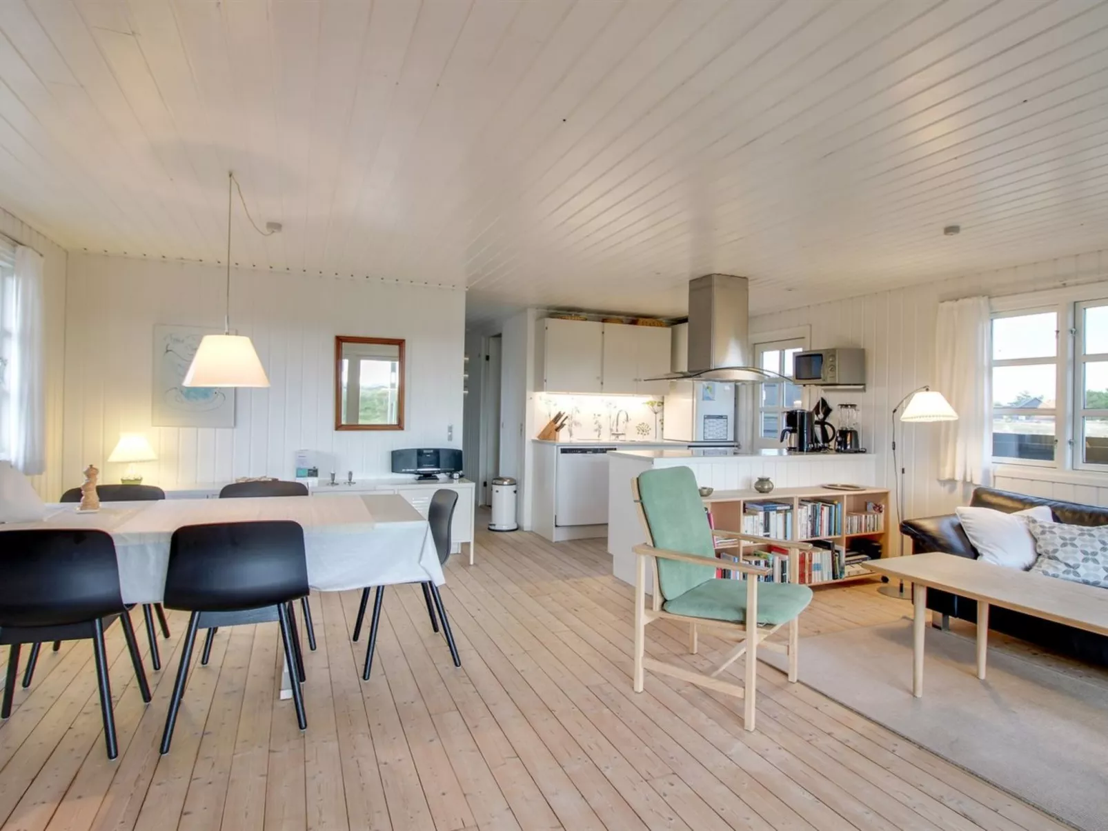 "Eikka" - 600m from the sea-Binnen