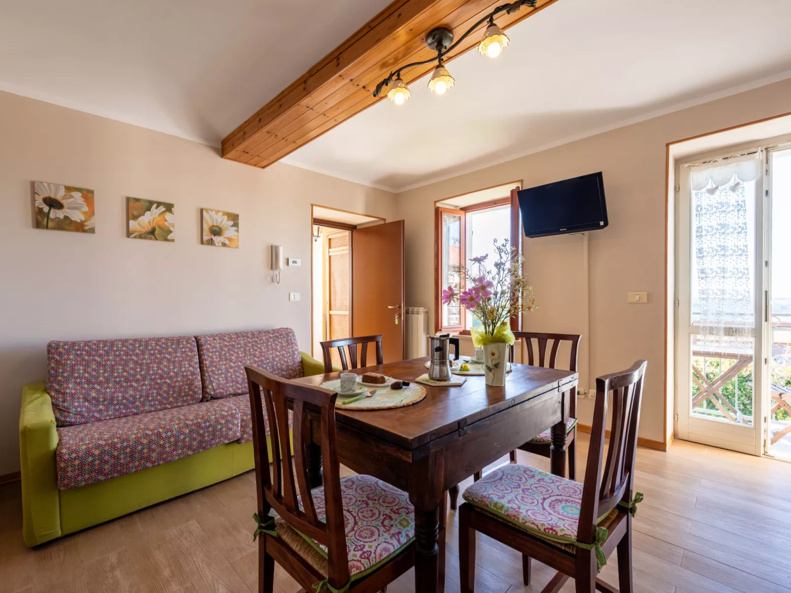 Grappolo + Margherita-Binnen