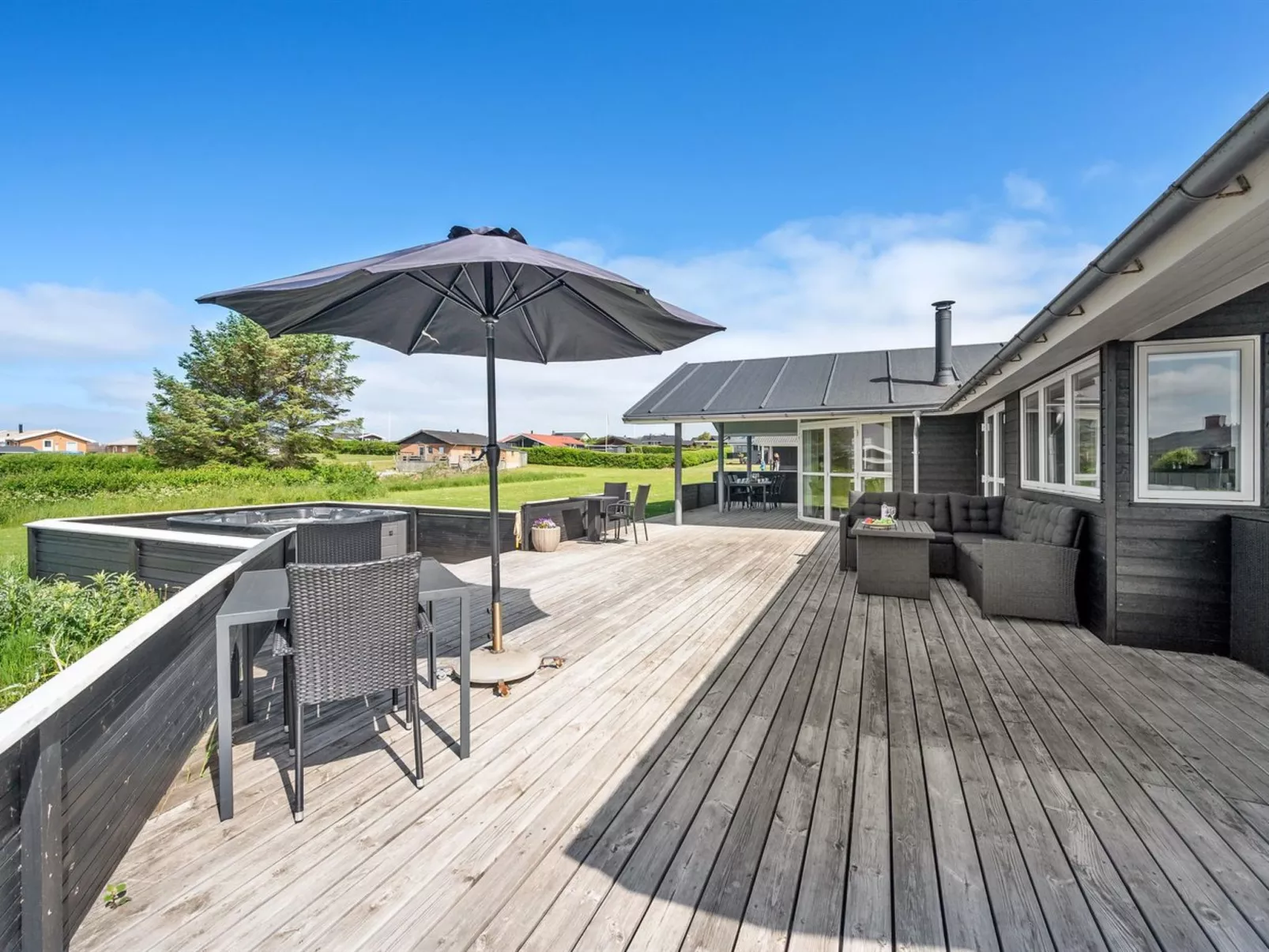 "Nahel" - 150m to the fjord-Buiten