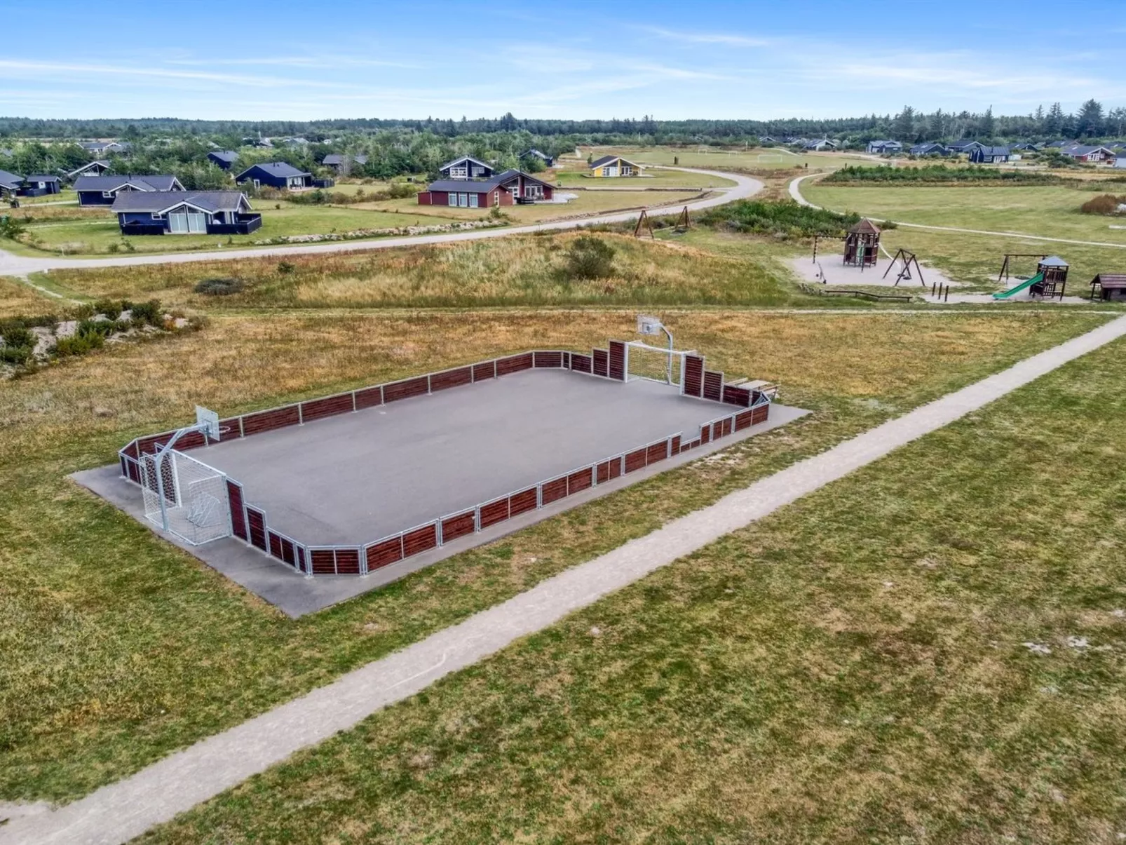 "Richard" - 4km from the sea-Binnen