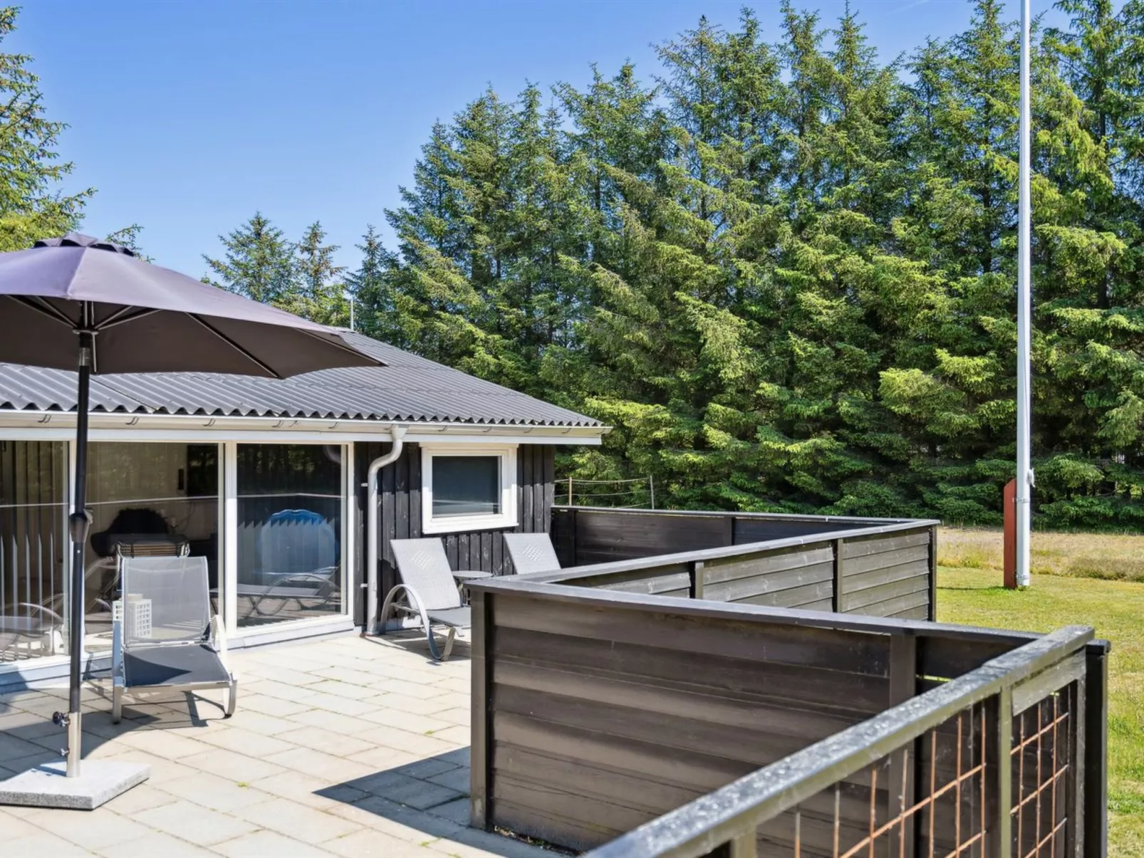 "Ally" - 250m from the sea-Buiten