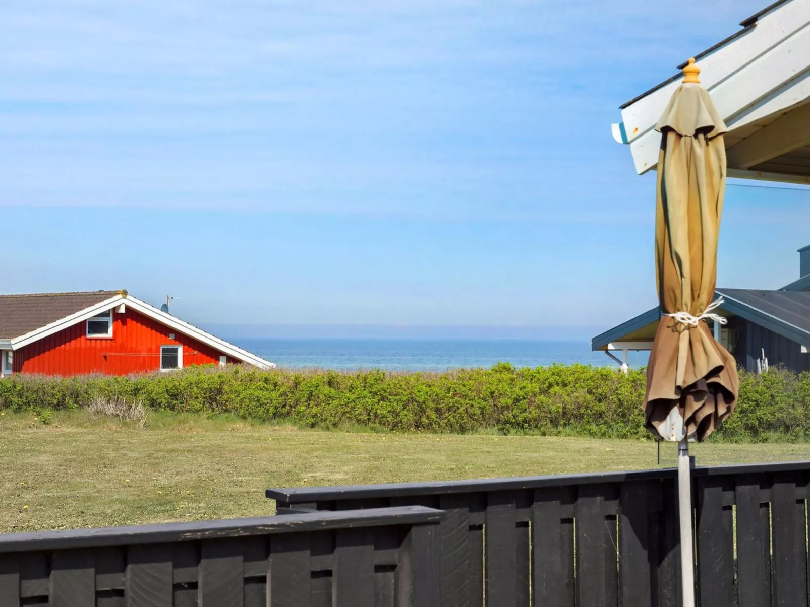 "Paul" - 100m from the sea-Buiten