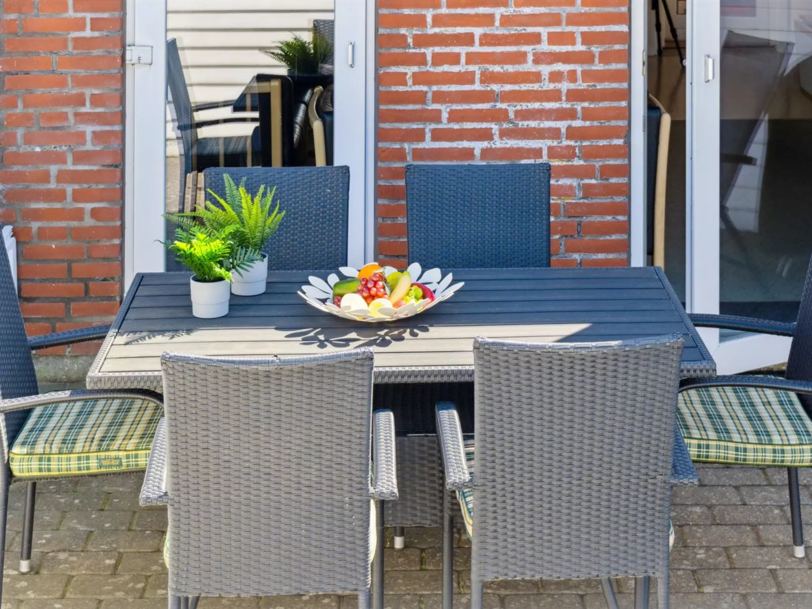 "Gaëlle" - 2.3km from the sea-Buiten