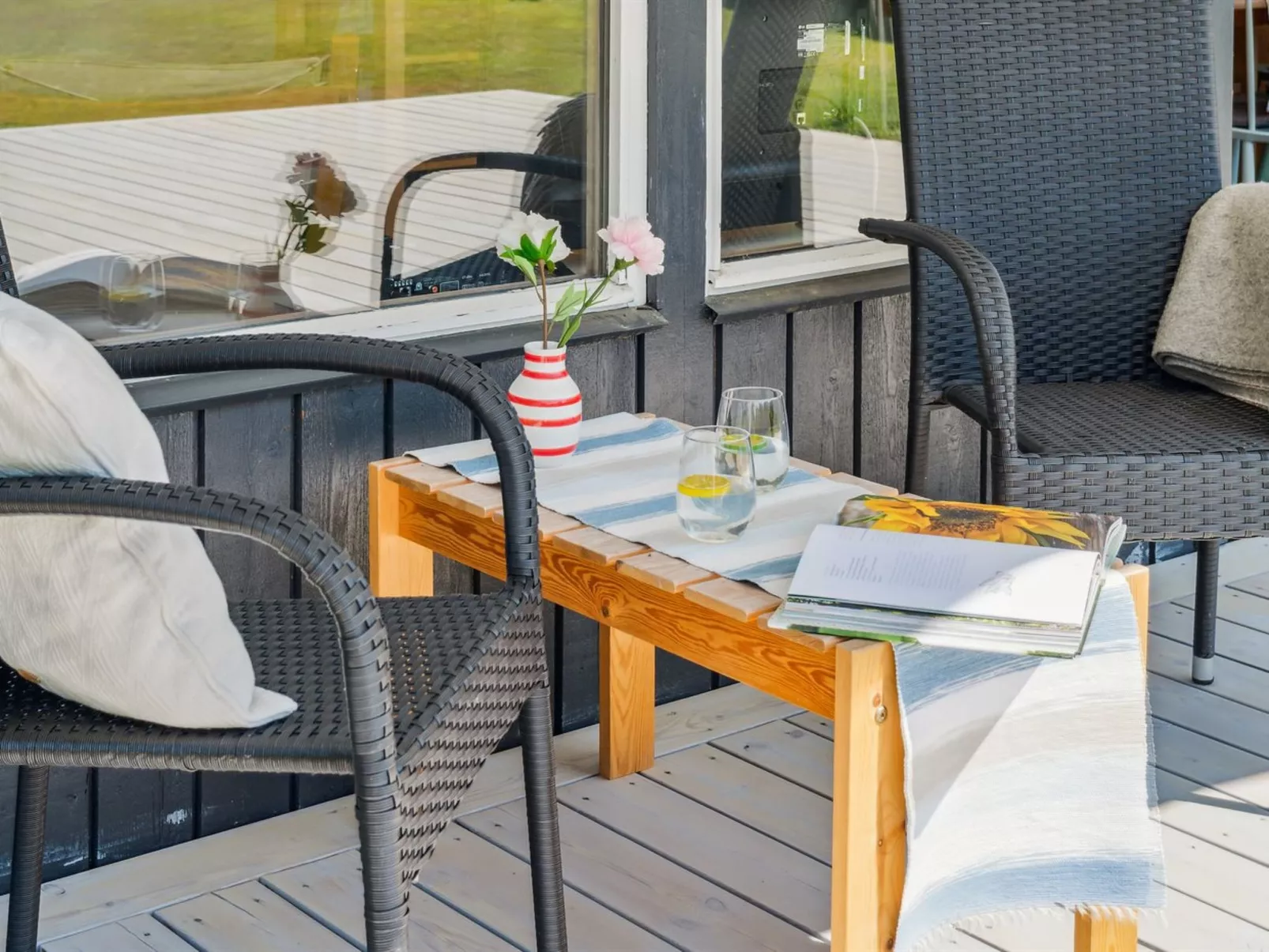 "Sjard" - 700m from the sea-Buiten