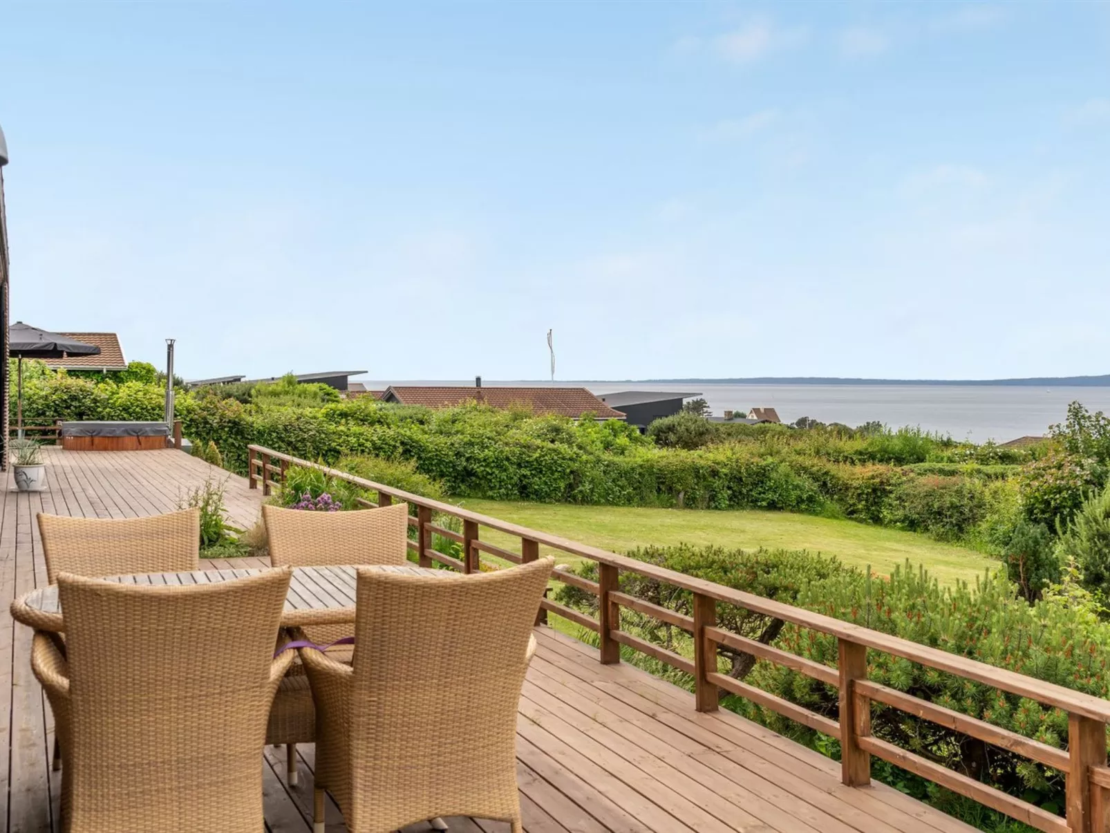 "Mahilo" - 300m from the sea-Buiten