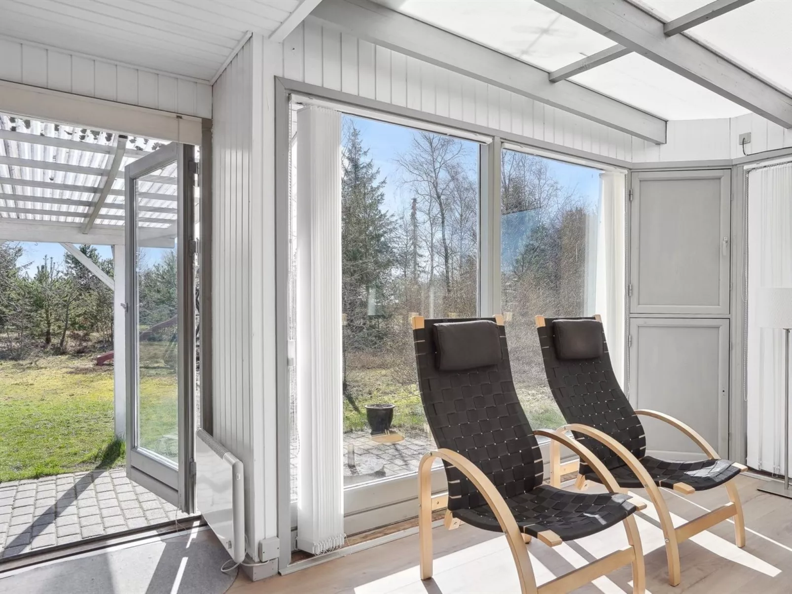 "Tarja" - 150m from the sea-Binnen