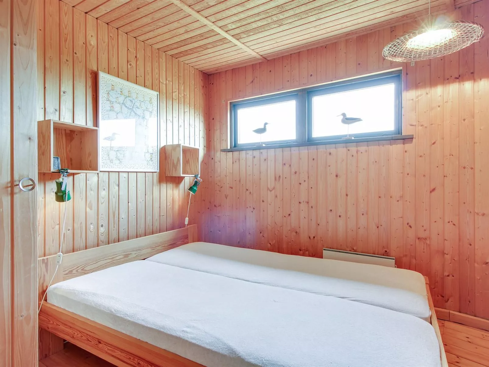 "Bryndis" - 300m from the sea-Binnen