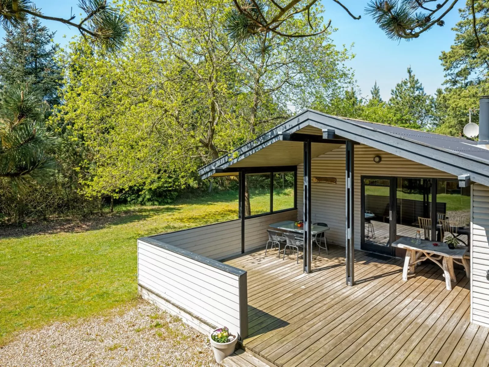 "Borghild" - 1.5km from the sea-Buiten