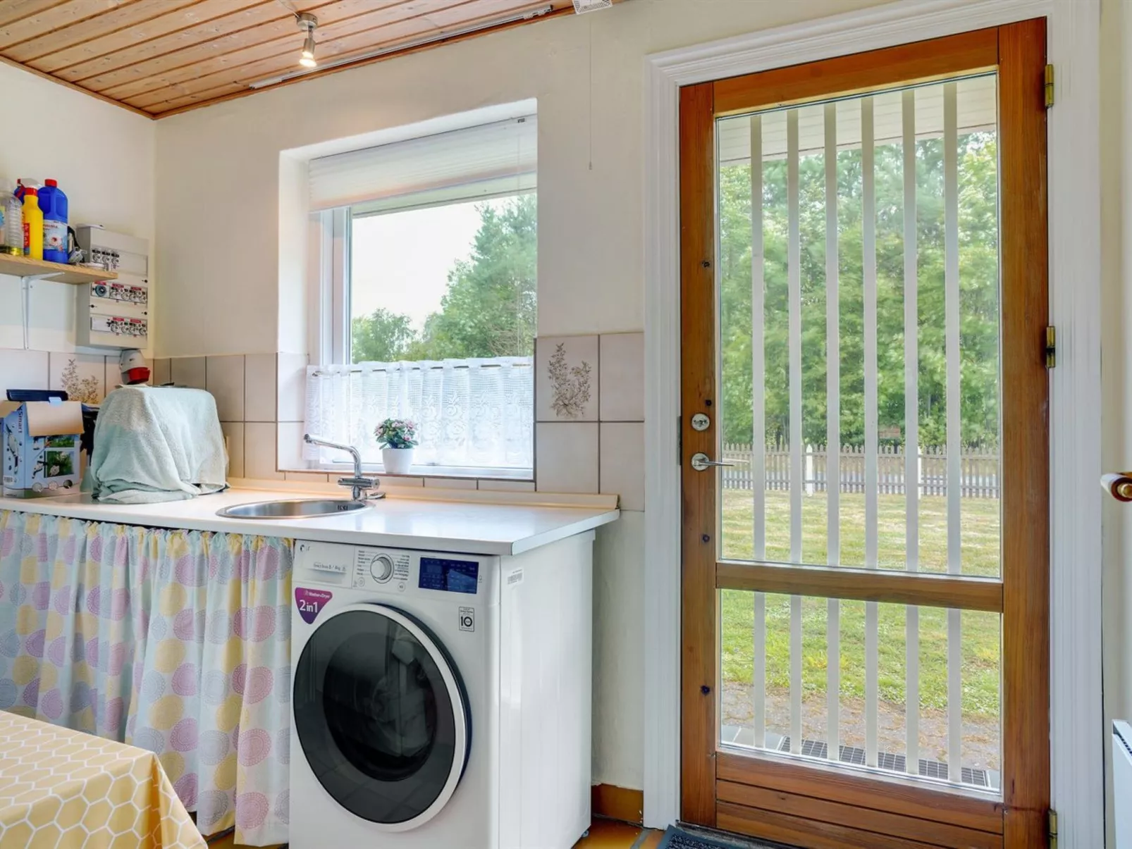 "Maksimilian" - 1.5km from the sea-Binnen