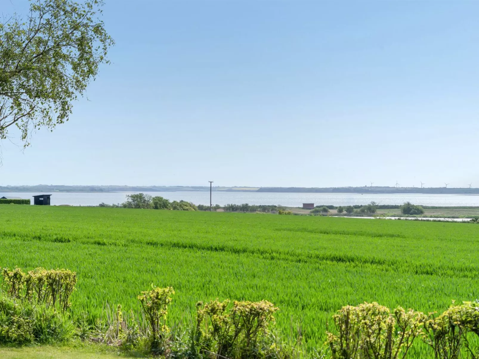 "Jügen" - 900m to the fjord-Buiten
