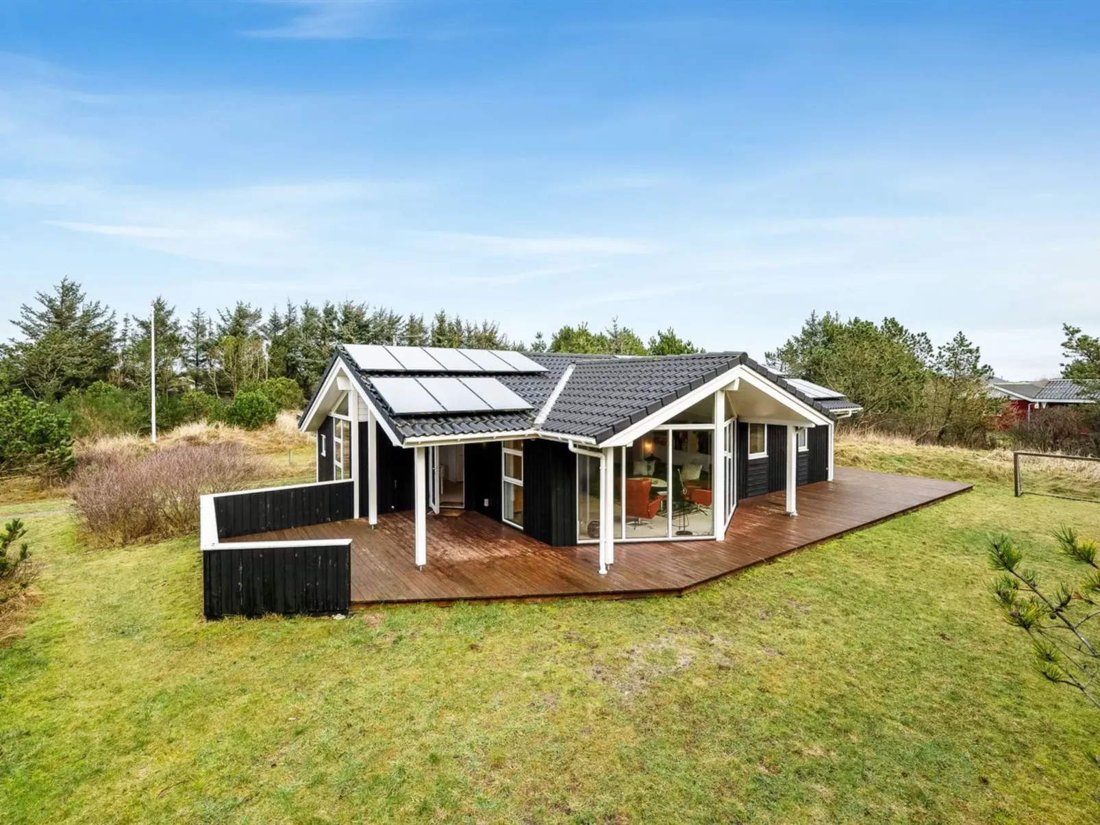 "Helen" - 500m to the fjord-Buiten