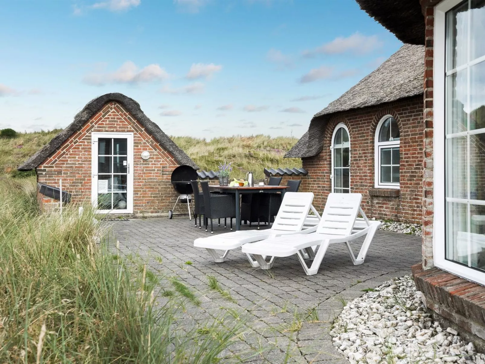 "Aslaug" - 500m from the sea-Buiten