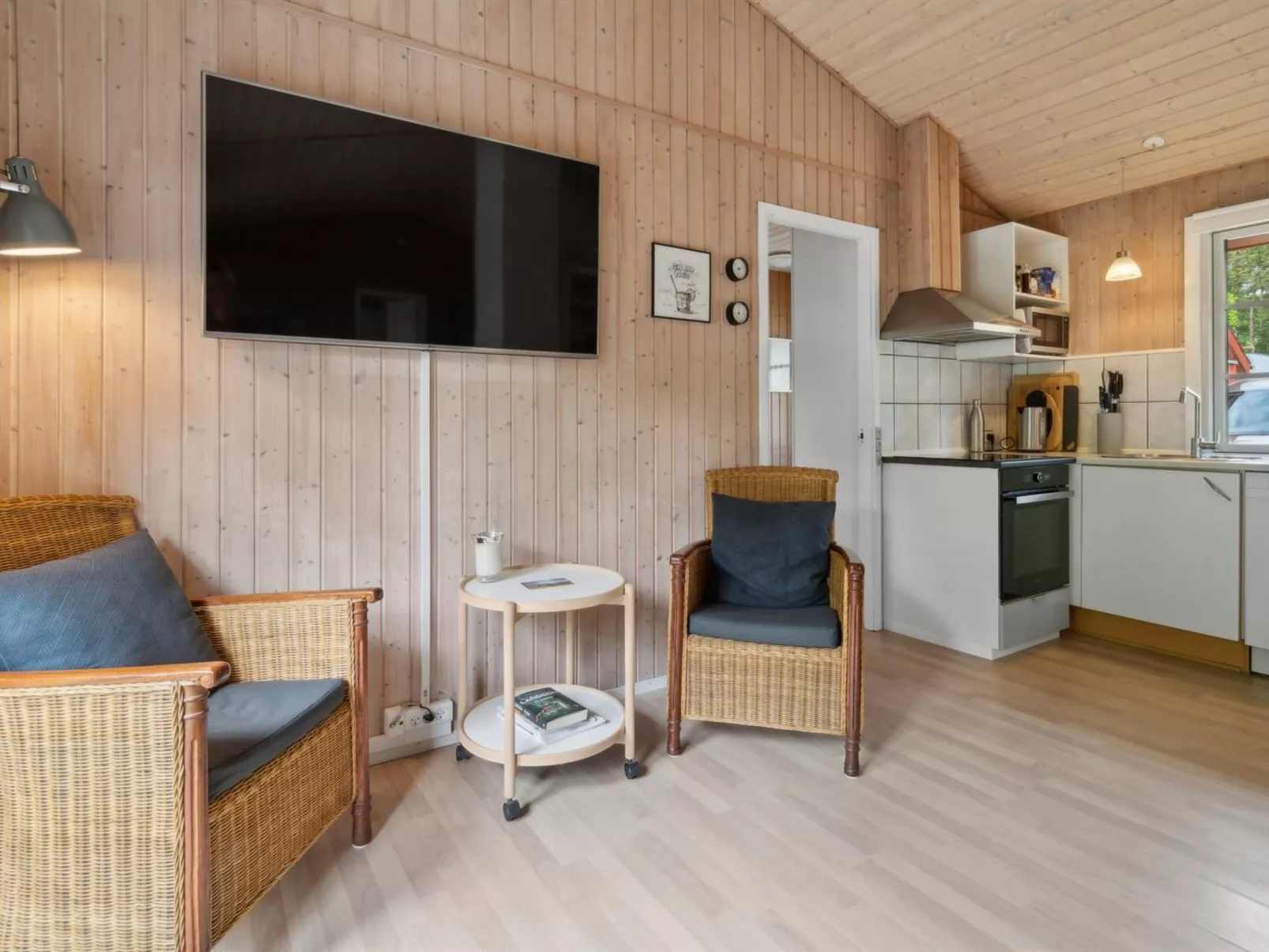 "Patti" - 150m from the sea-Binnen