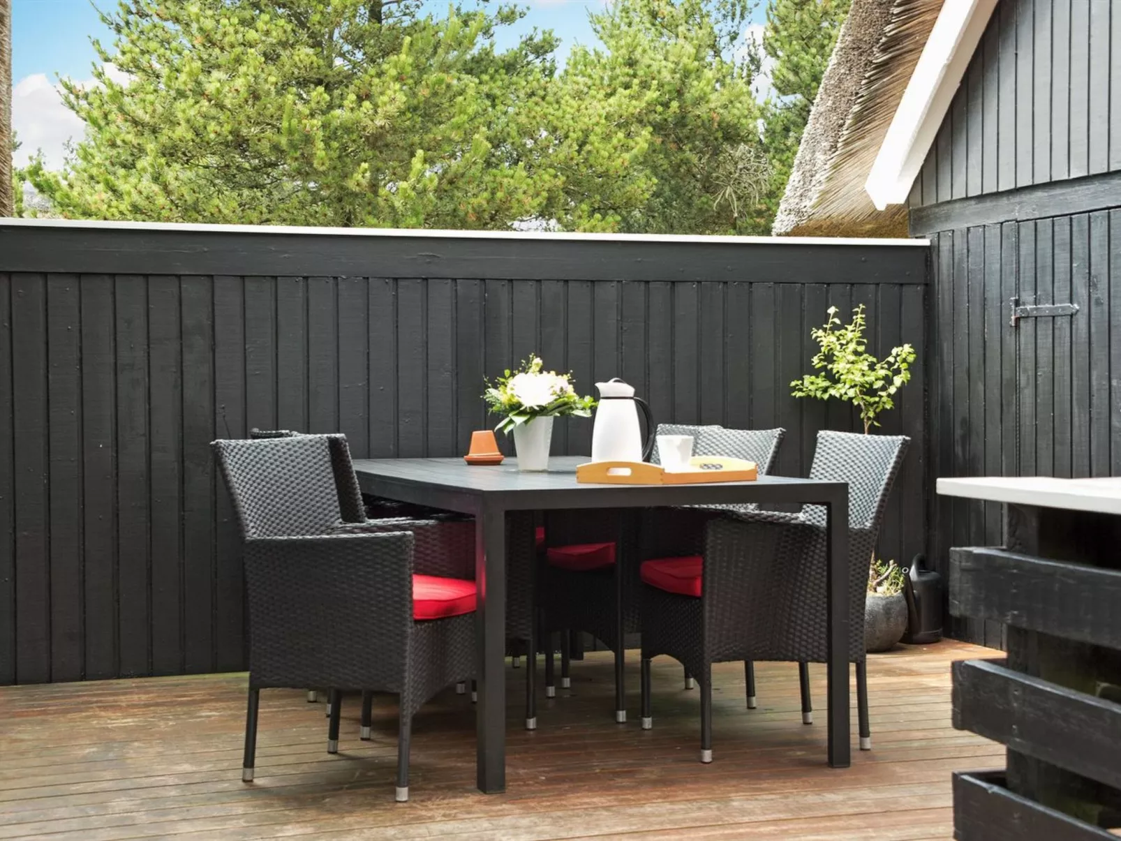 "Patrik" - 1.4km from the sea-Buiten