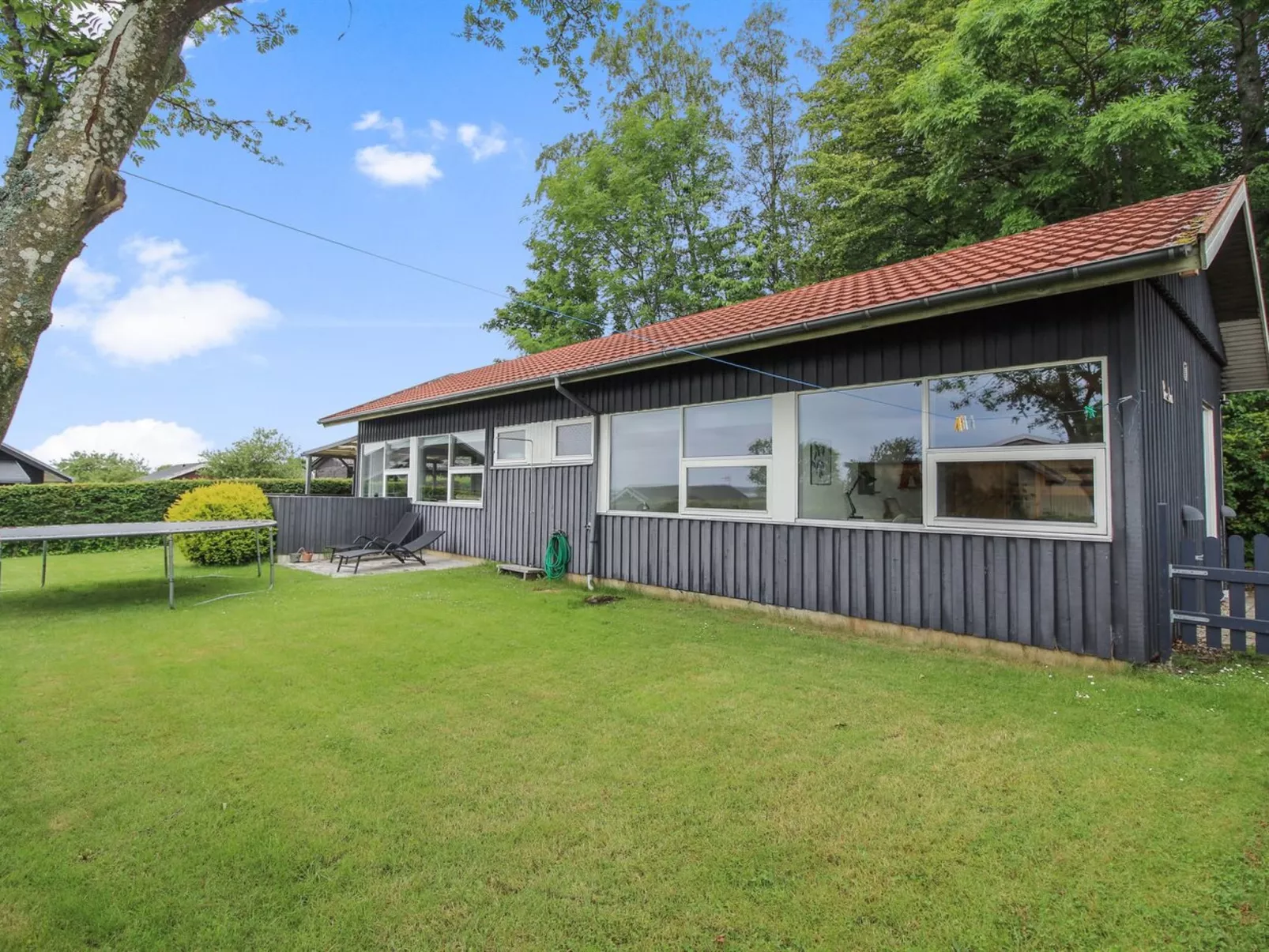 "Giselle" - 150m from the sea-Buiten