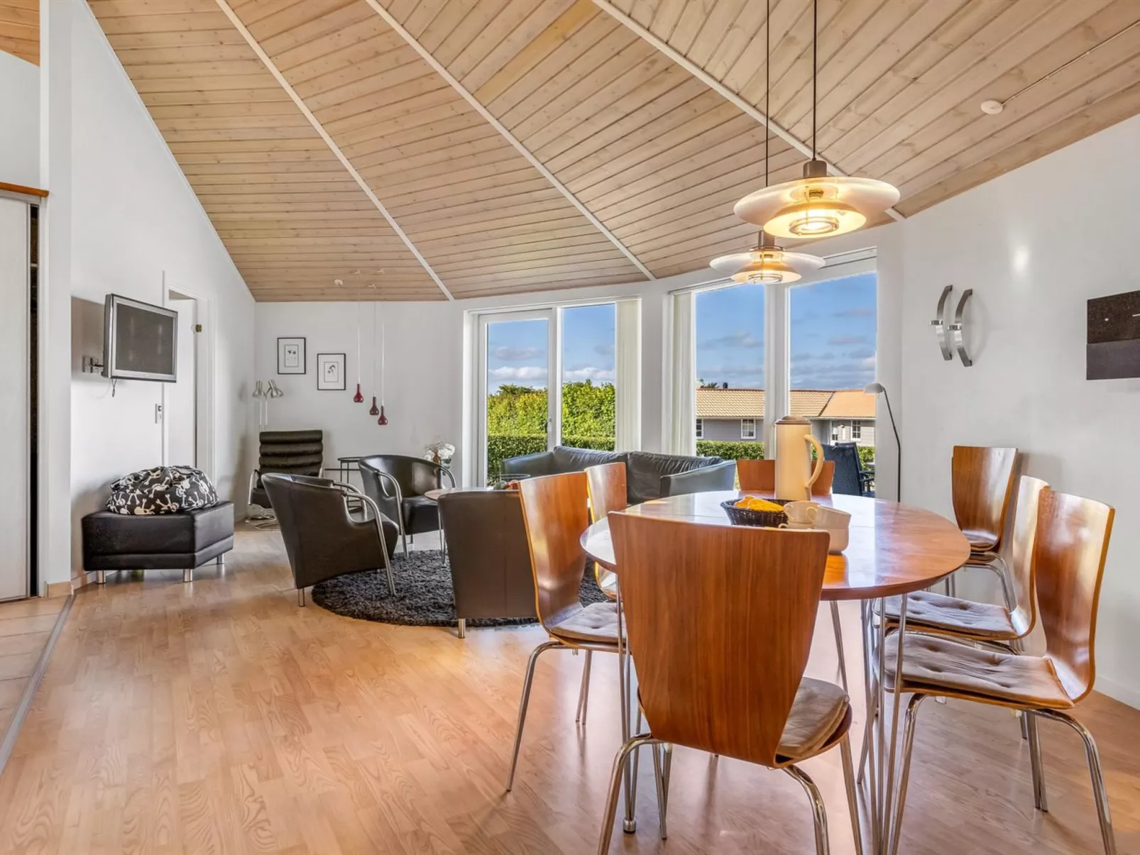 "Adrienne" - 35km from the sea-Binnen