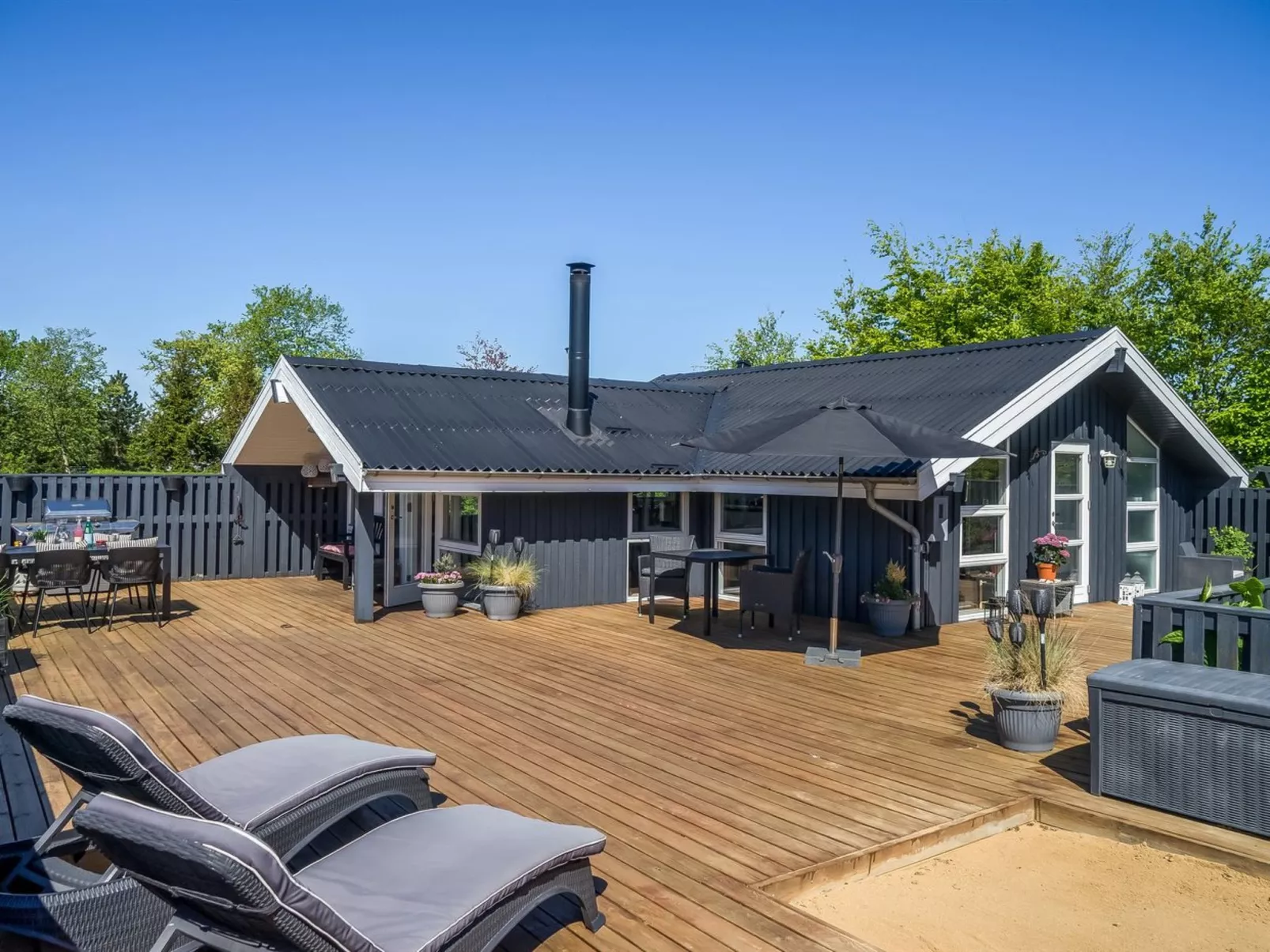 "Bryti" - 500m from the sea-Buiten