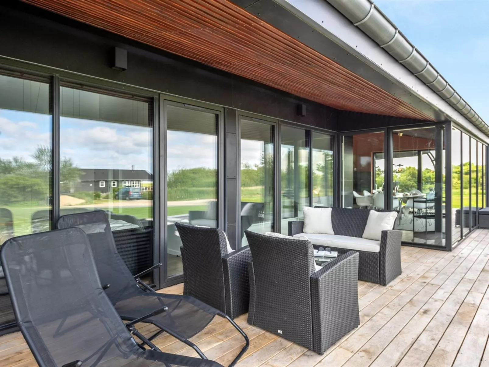 "Emilie" - 250m to the fjord-Buiten