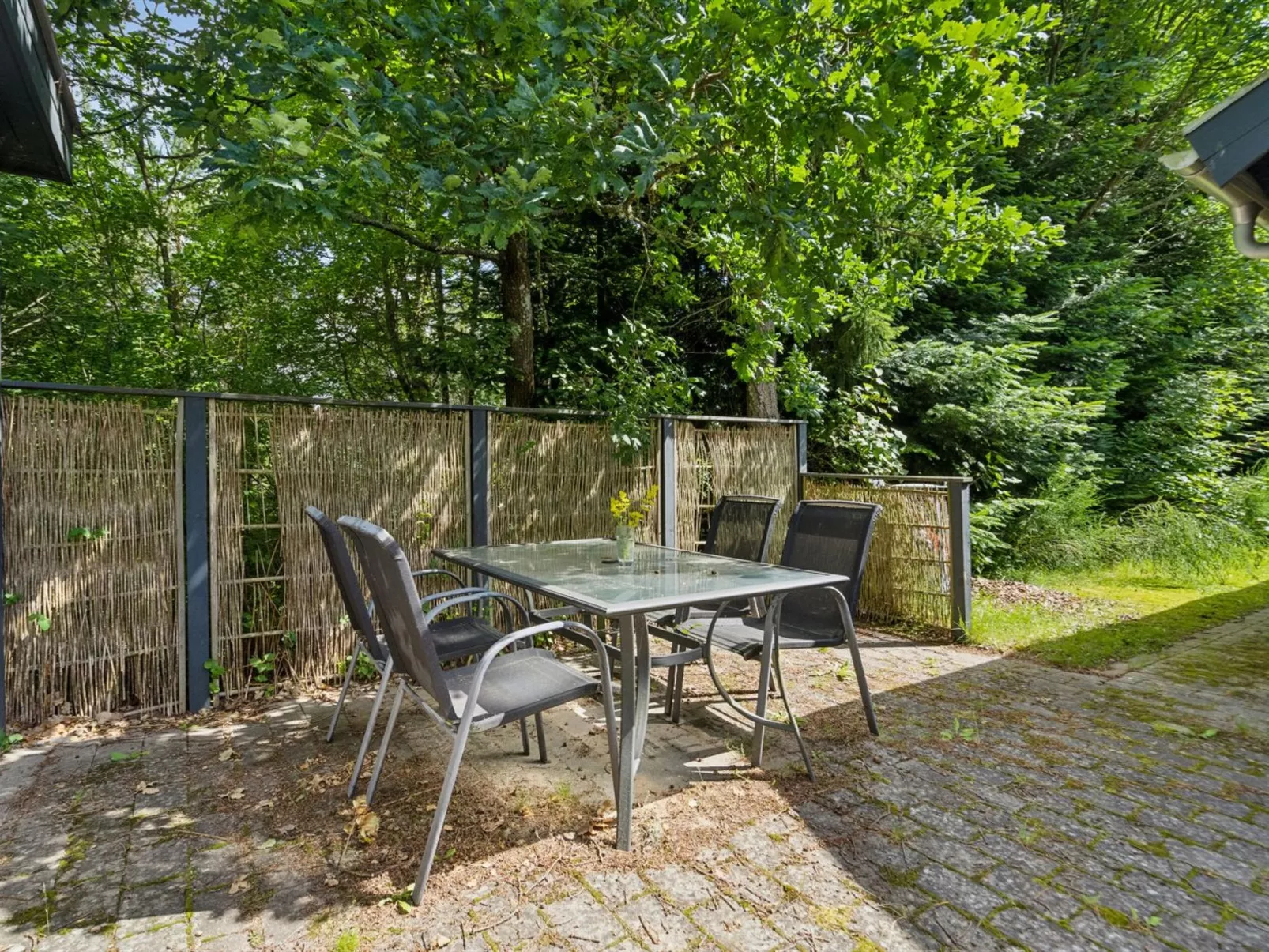 "Ingebrit" - 7km from the sea-Buiten