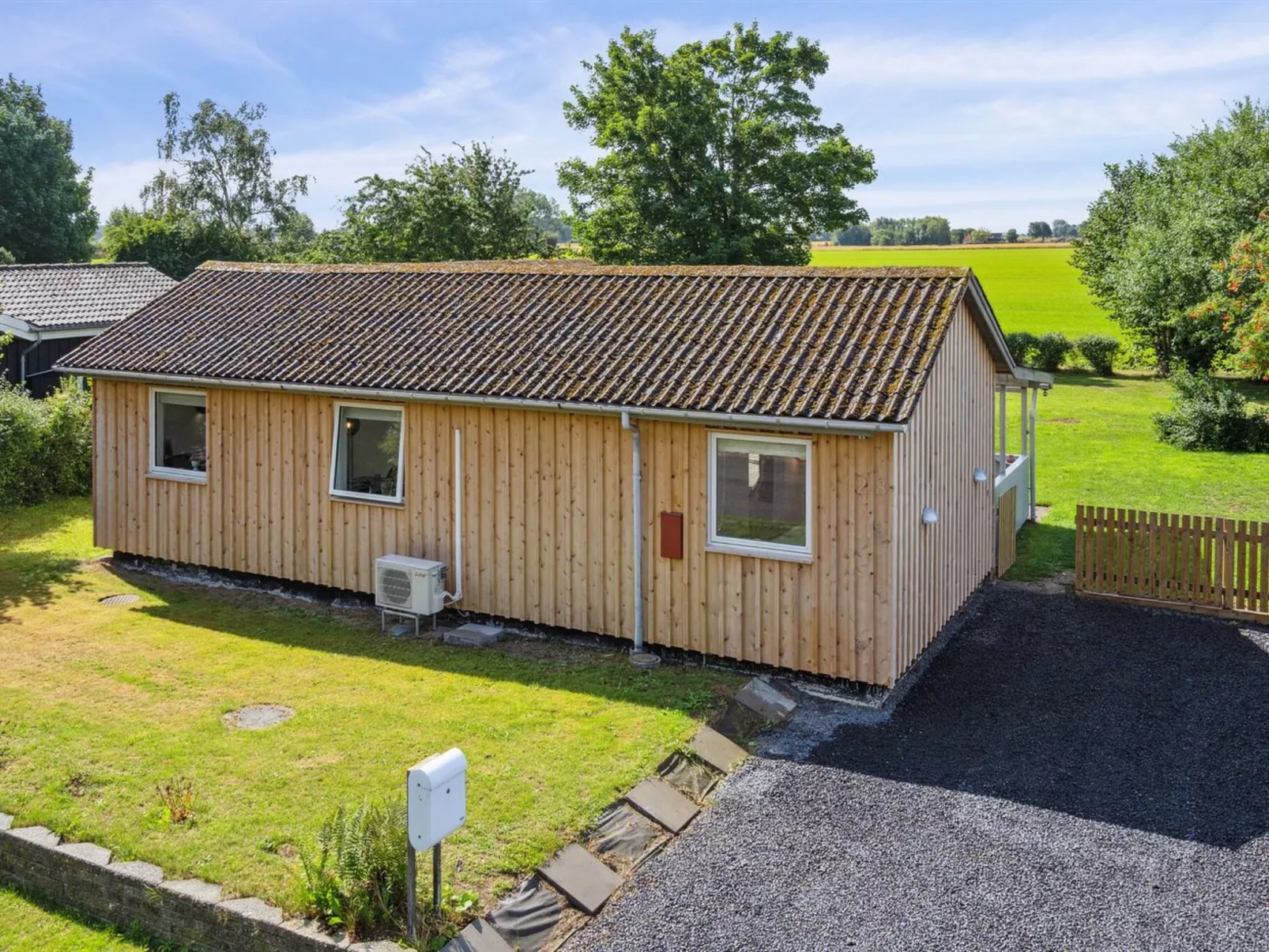 "Henric" - 500m from the sea-Buiten