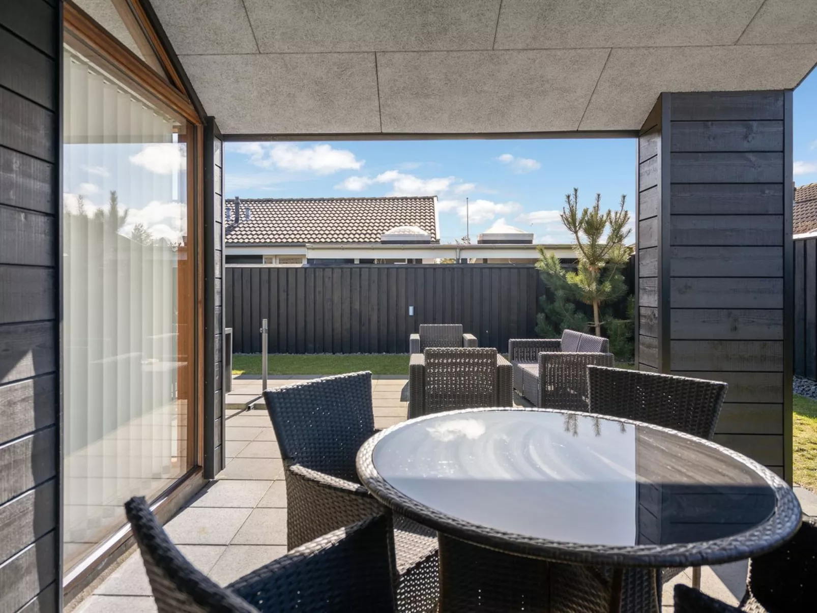 "Aaran" - 700m from the sea-Buiten