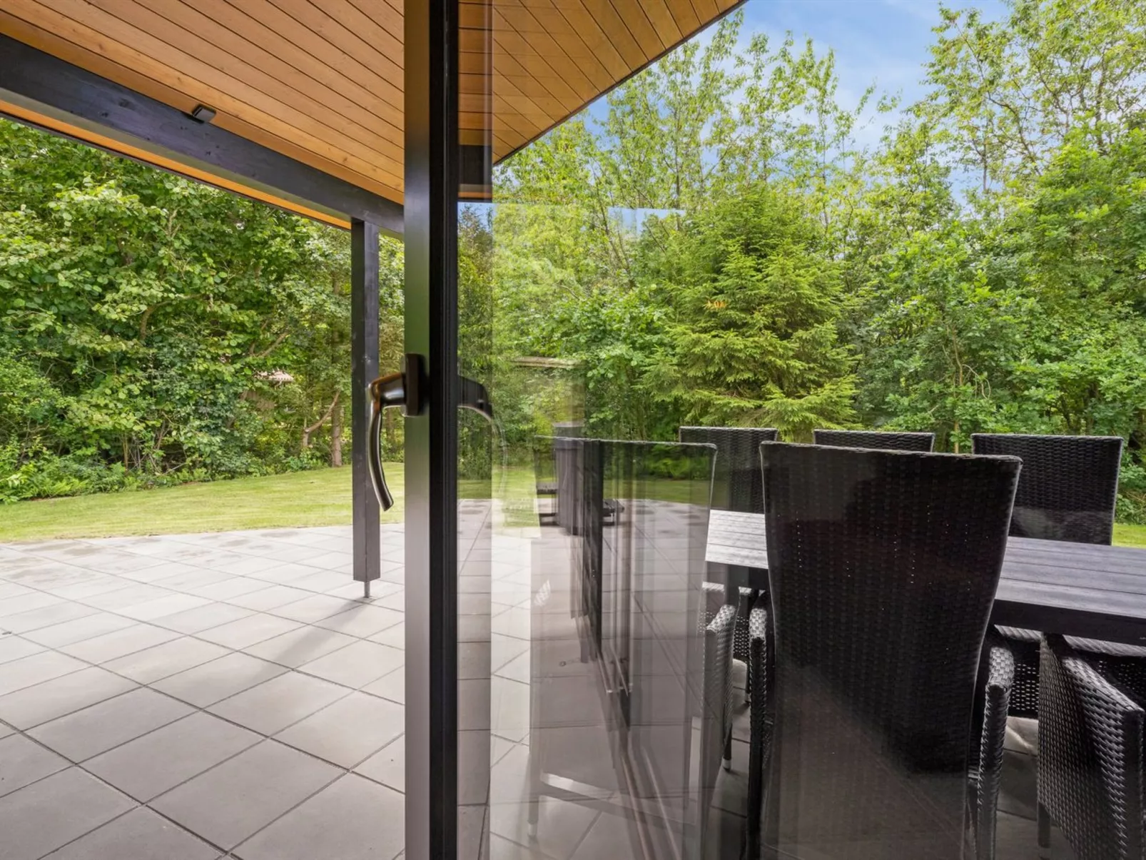 "Robert" - 30km from the sea-Buiten