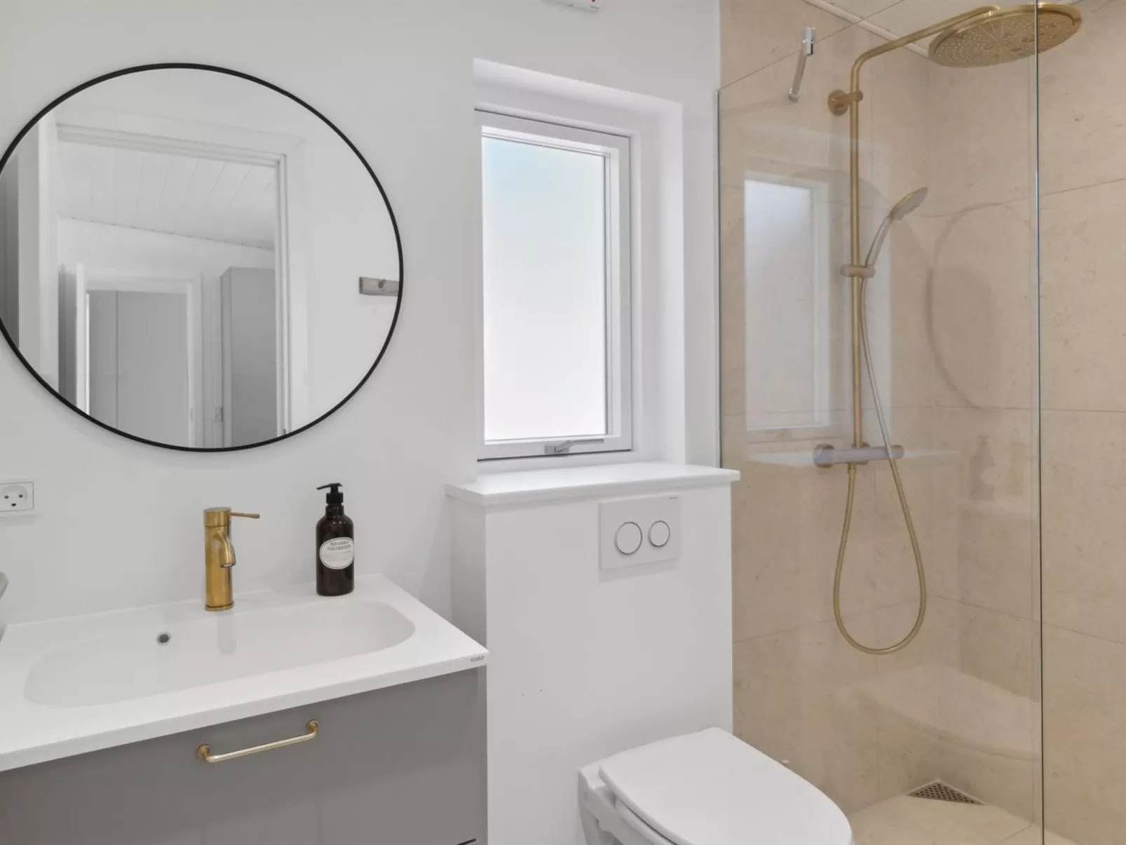 "Tinja" - 900m from the sea-Binnen