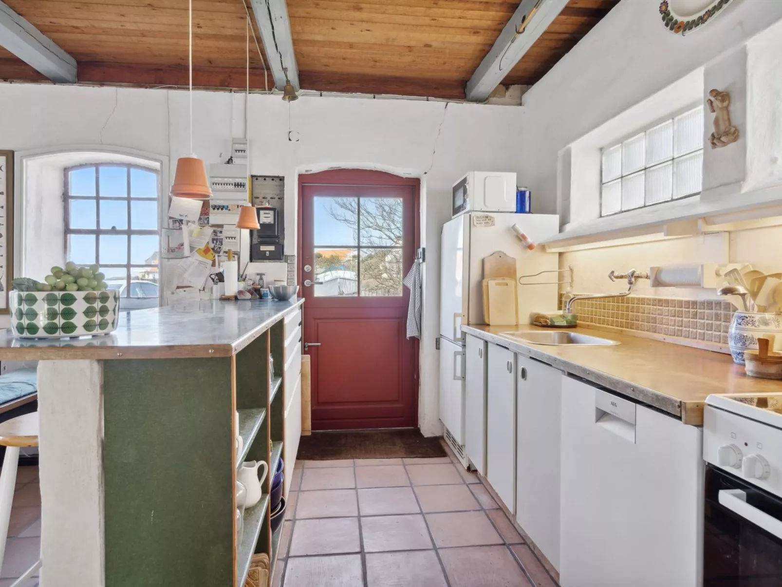 "Natalija" - 100m from the sea-Binnen