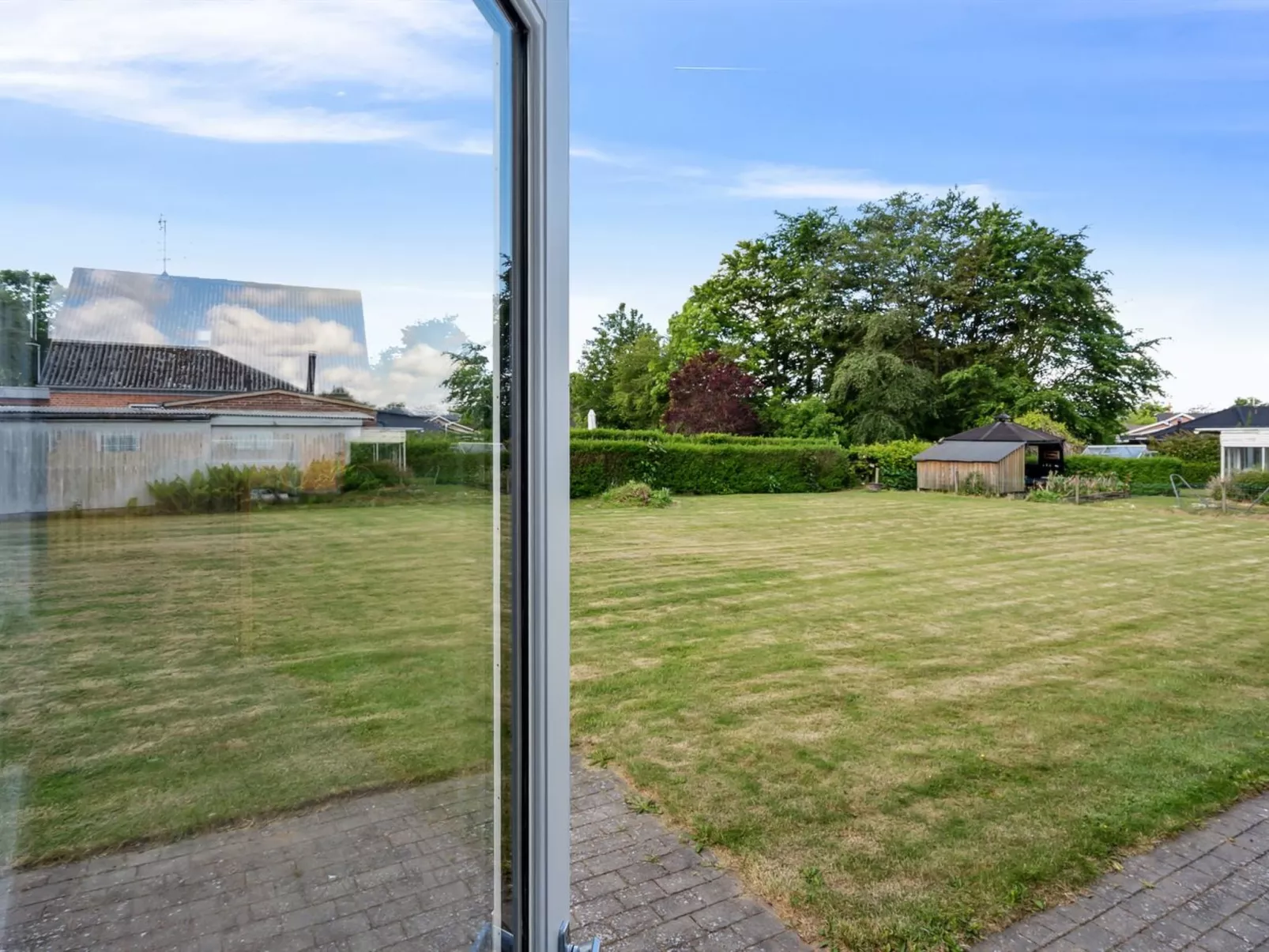 "Essie" - 20km from the sea-Buiten