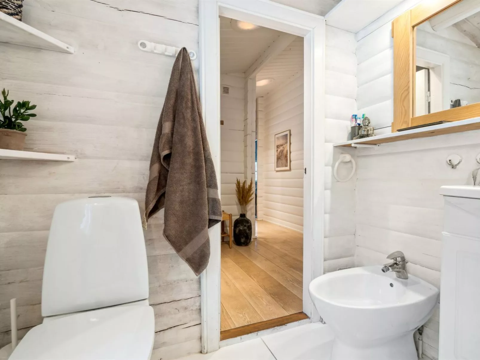 "Solfred" - 200m from the sea-Binnen