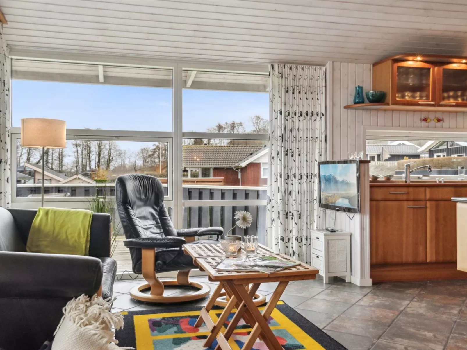 "Sohvi" - 300m from the sea-Binnen