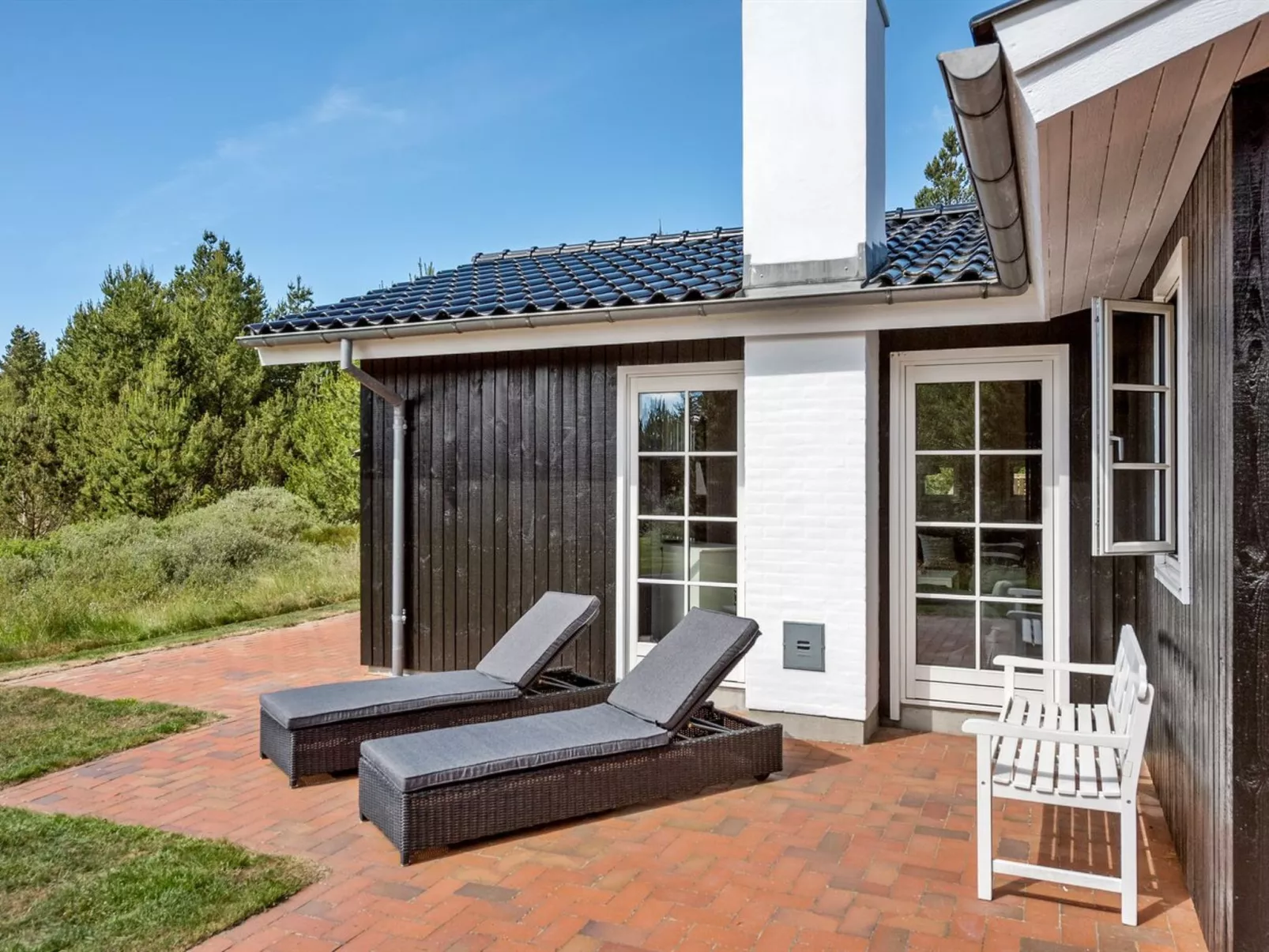 "Raili" - 1.5km from the sea-Buiten