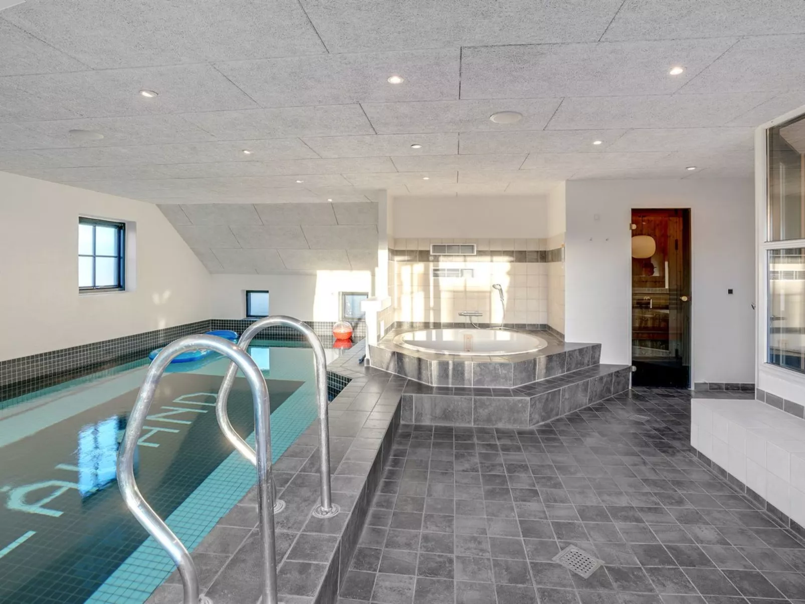 "Oskari" - 1.3km from the sea-Binnen