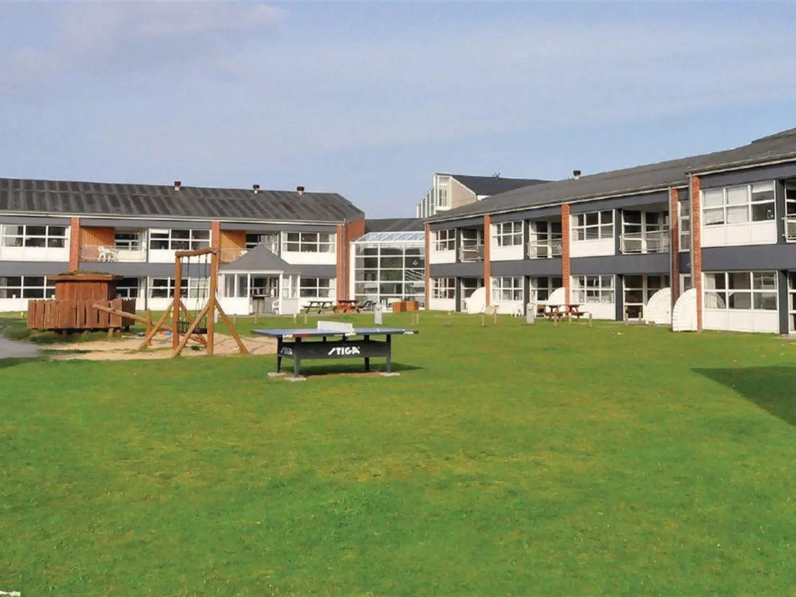 "Akai" - 100m from the sea - Binnen