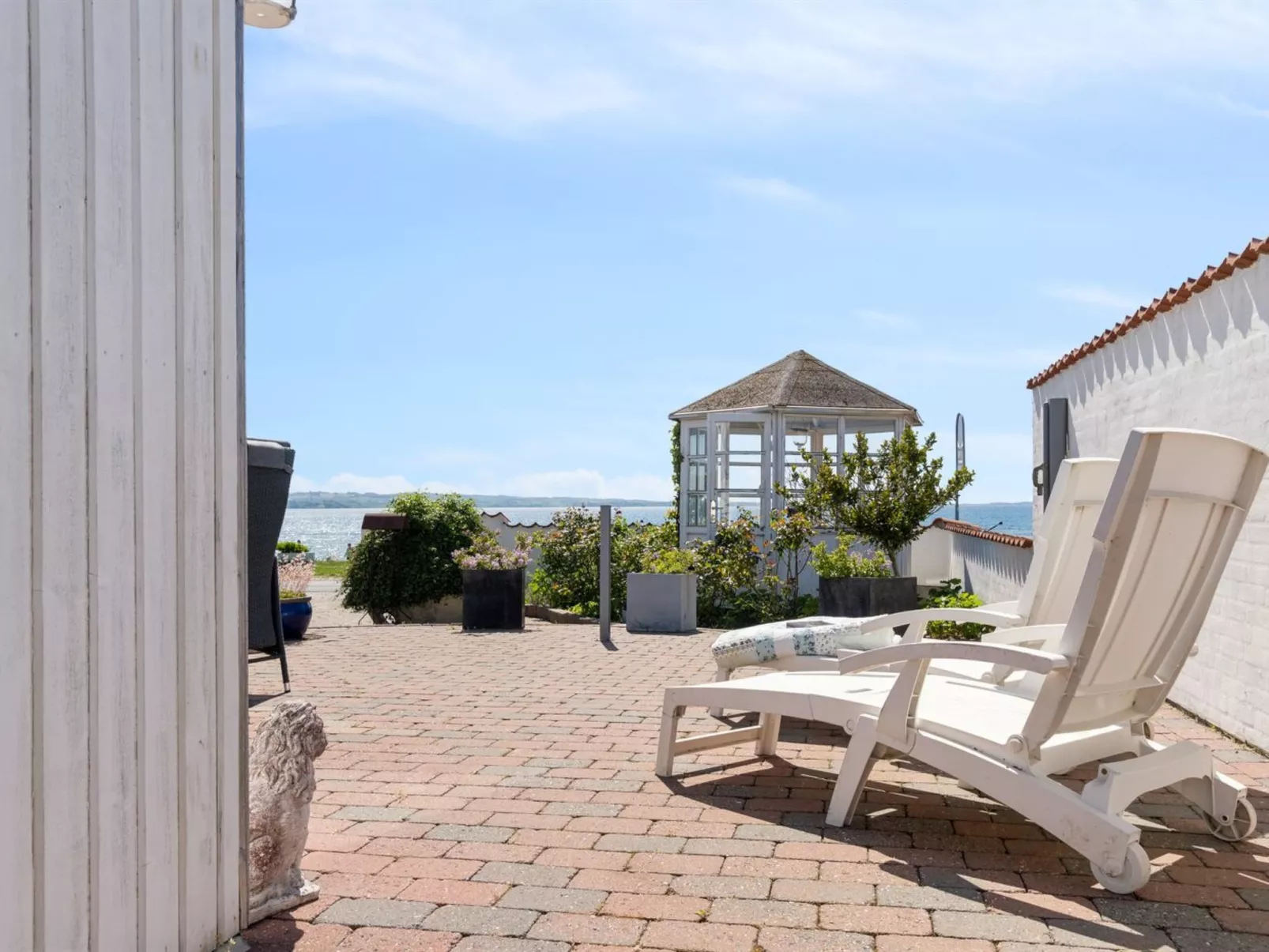 "Michel" - 25m from the sea-Buiten