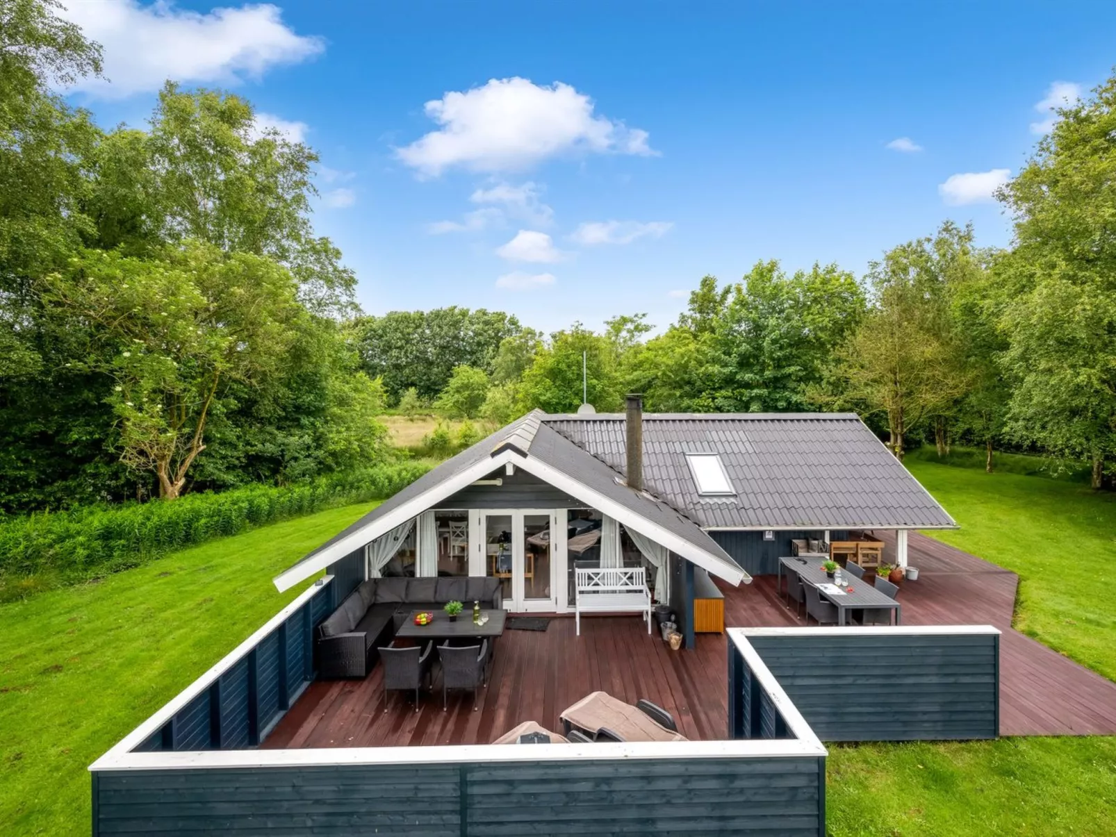 "Giselle" - 10km from the sea-Buiten