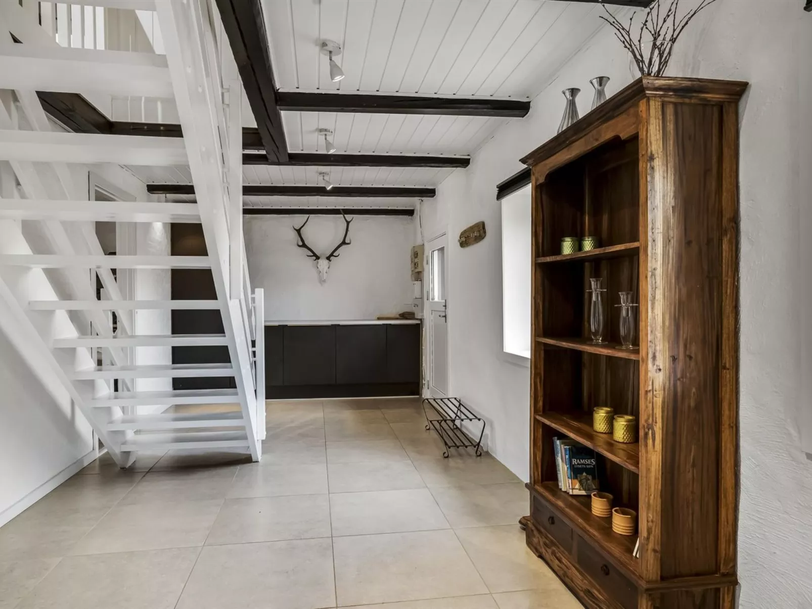 "Thorgot" - 3km from the sea-Binnen