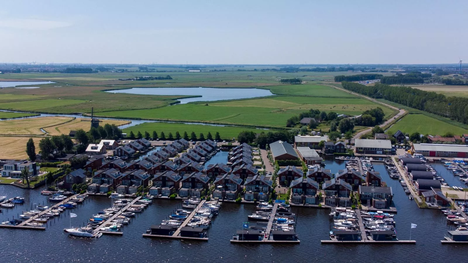 Tiny houseboat Parel I - airco-Gebieden zomer 1km