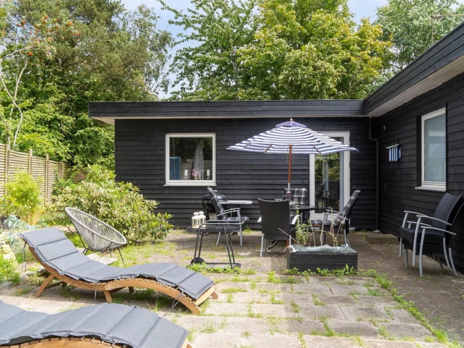 "Mark" - 1.2km from the sea-Buiten