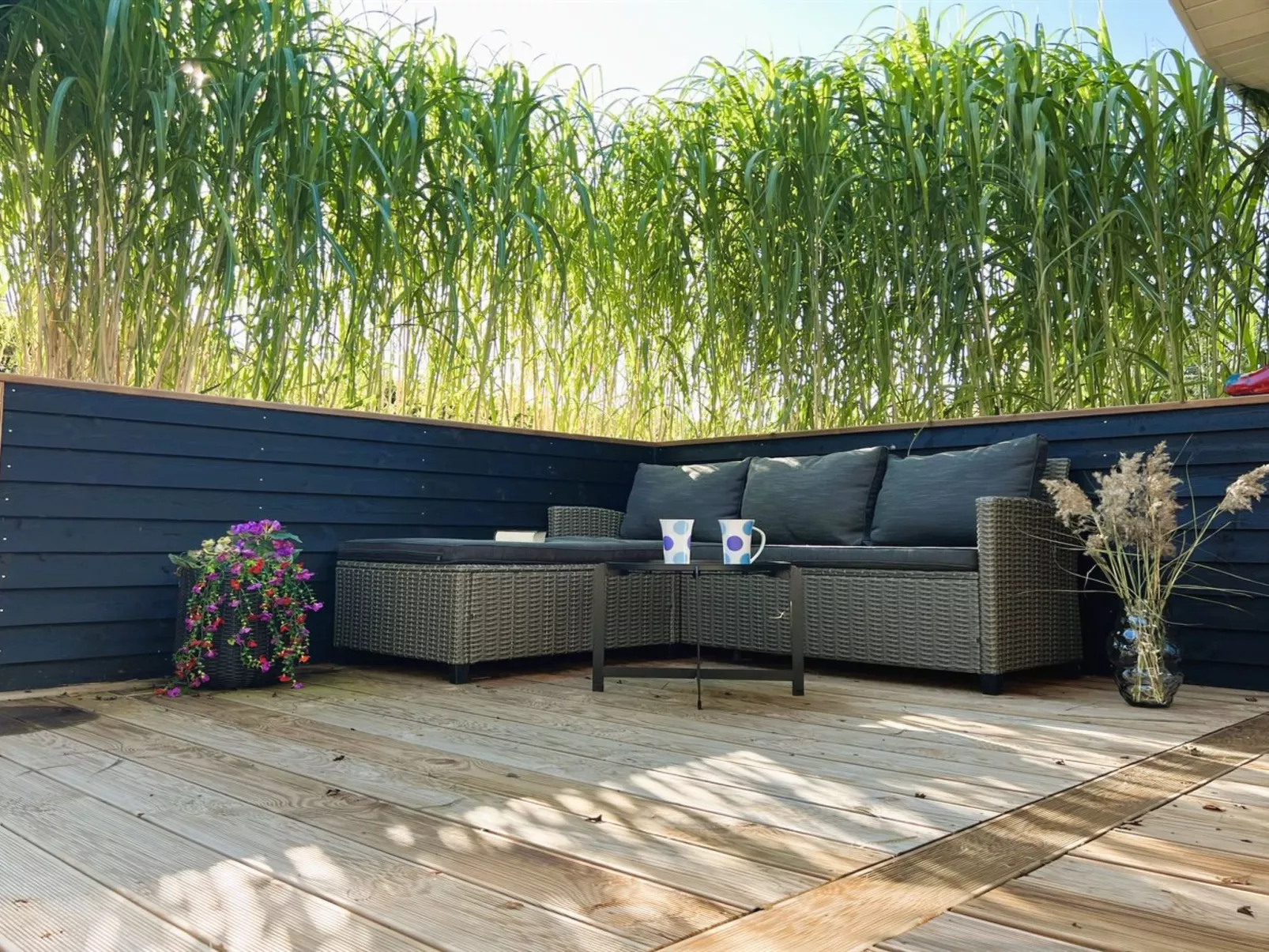 "Ronja" - 100m to the fjord-Buiten