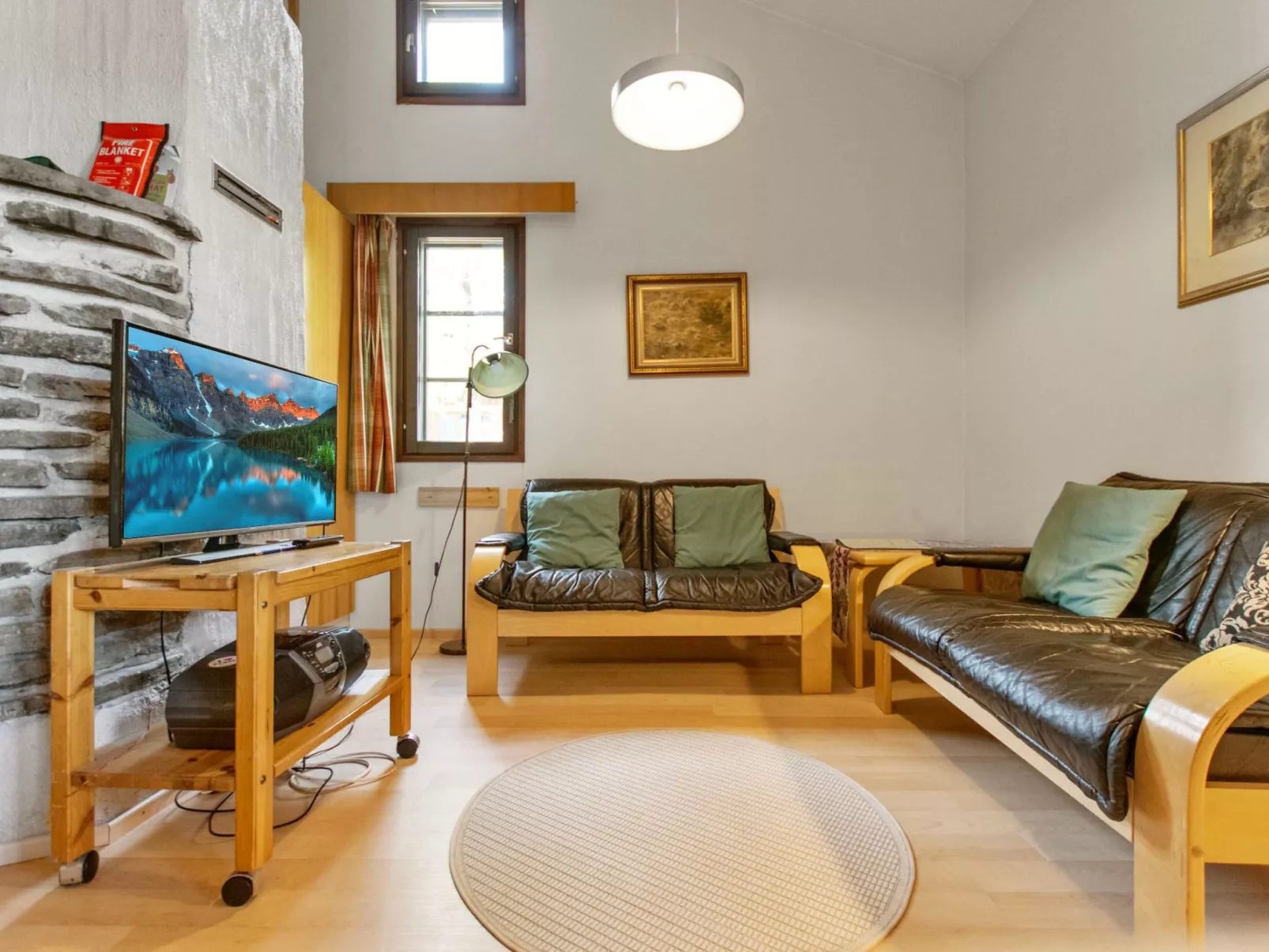 Saarihely b 13-Binnen