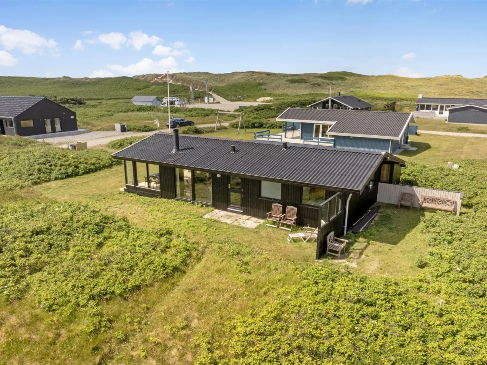 "Waghn" - 250m from the sea-Buiten