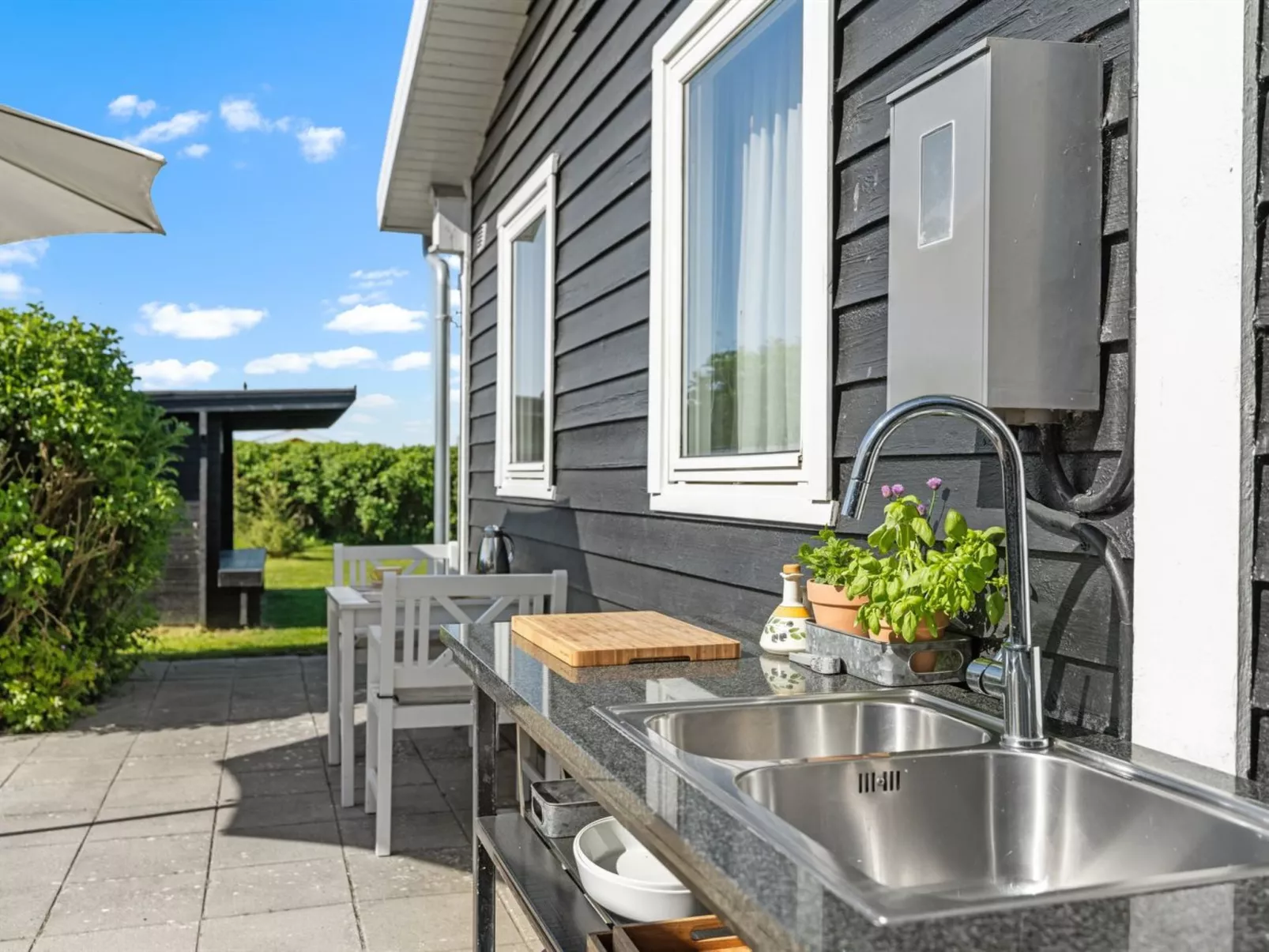 "Iven" - 140m from the sea-Buiten